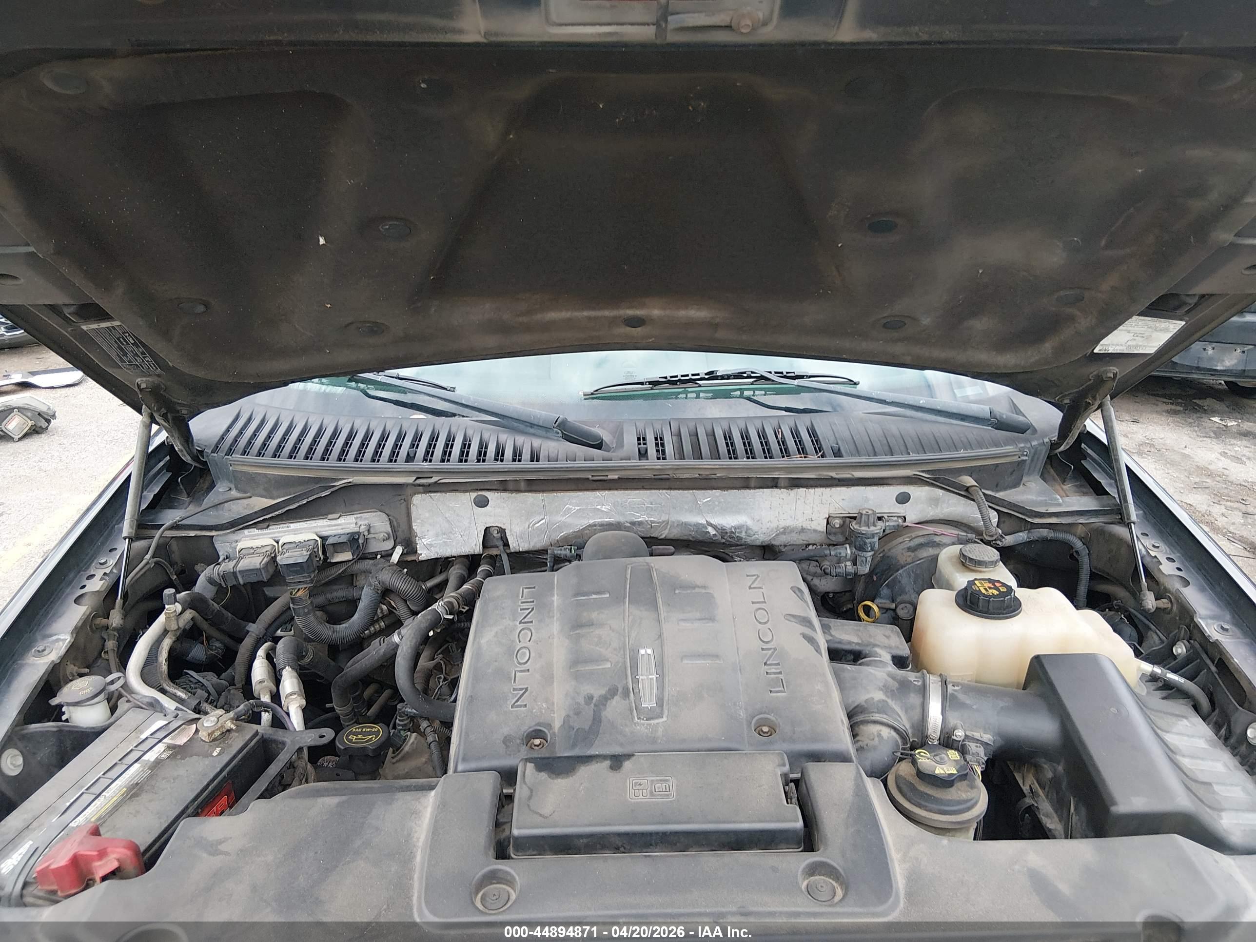 LINCOLN NAVIGATOR image 10