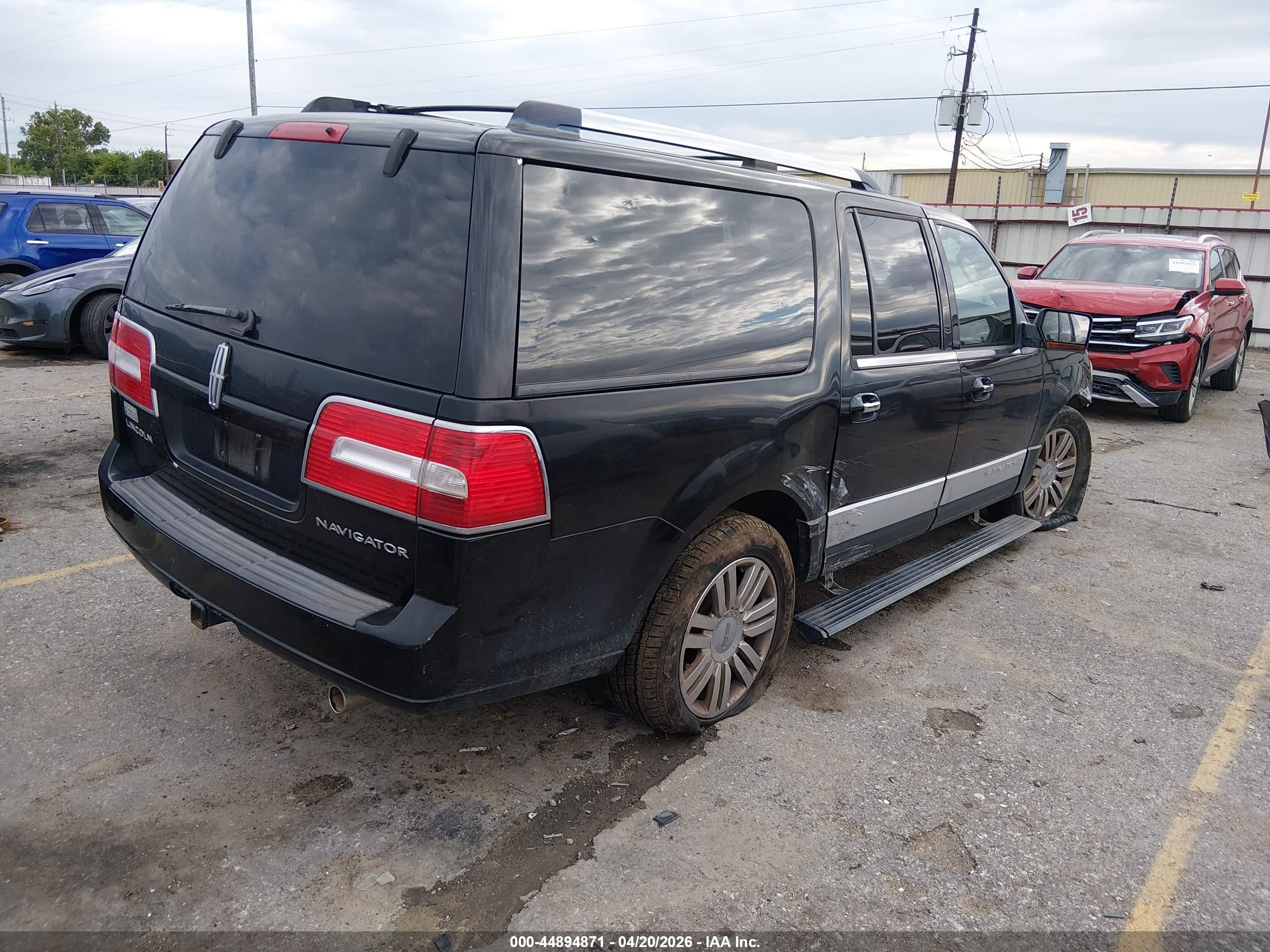 LINCOLN NAVIGATOR image 4