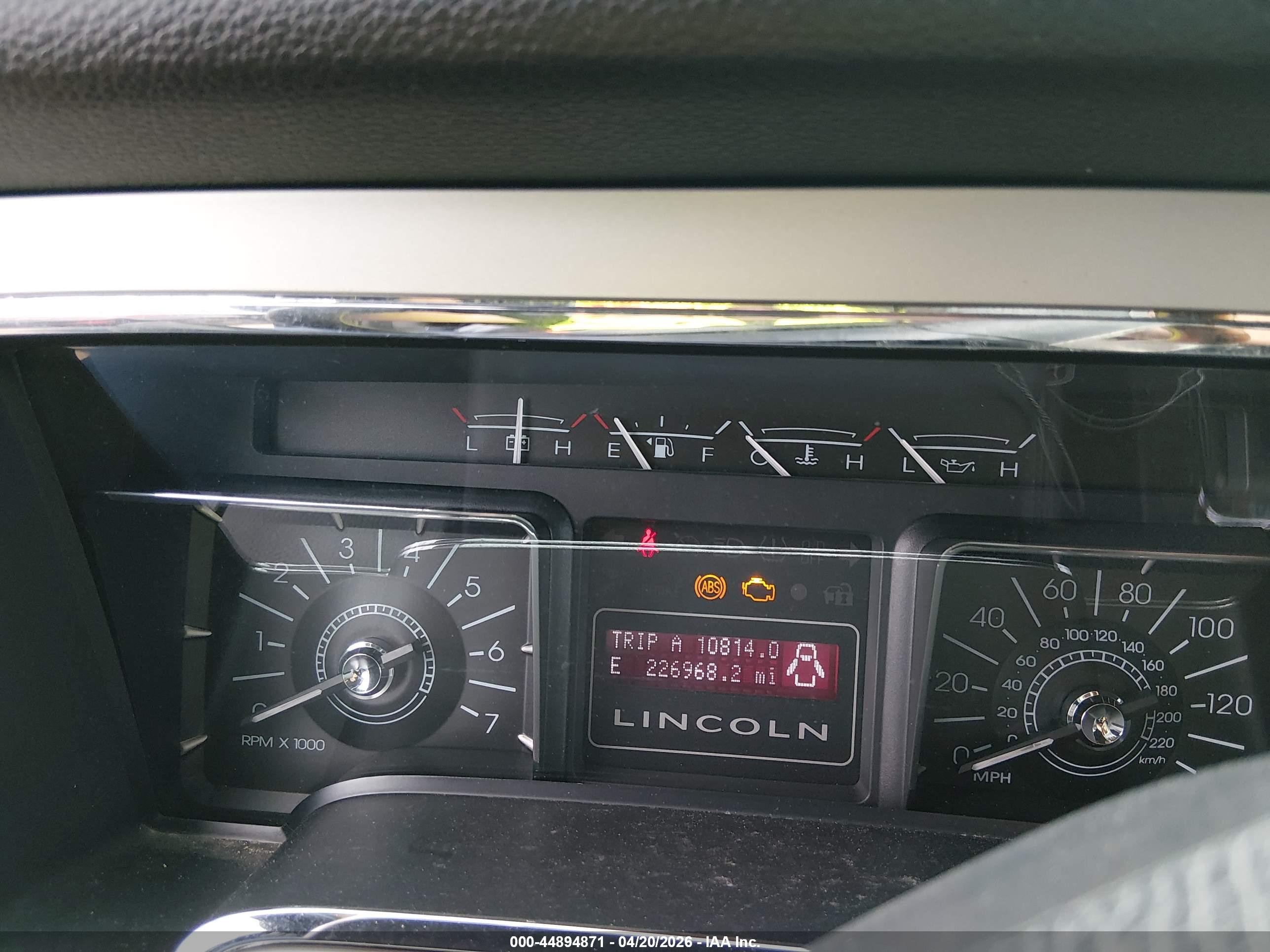 LINCOLN NAVIGATOR image 7