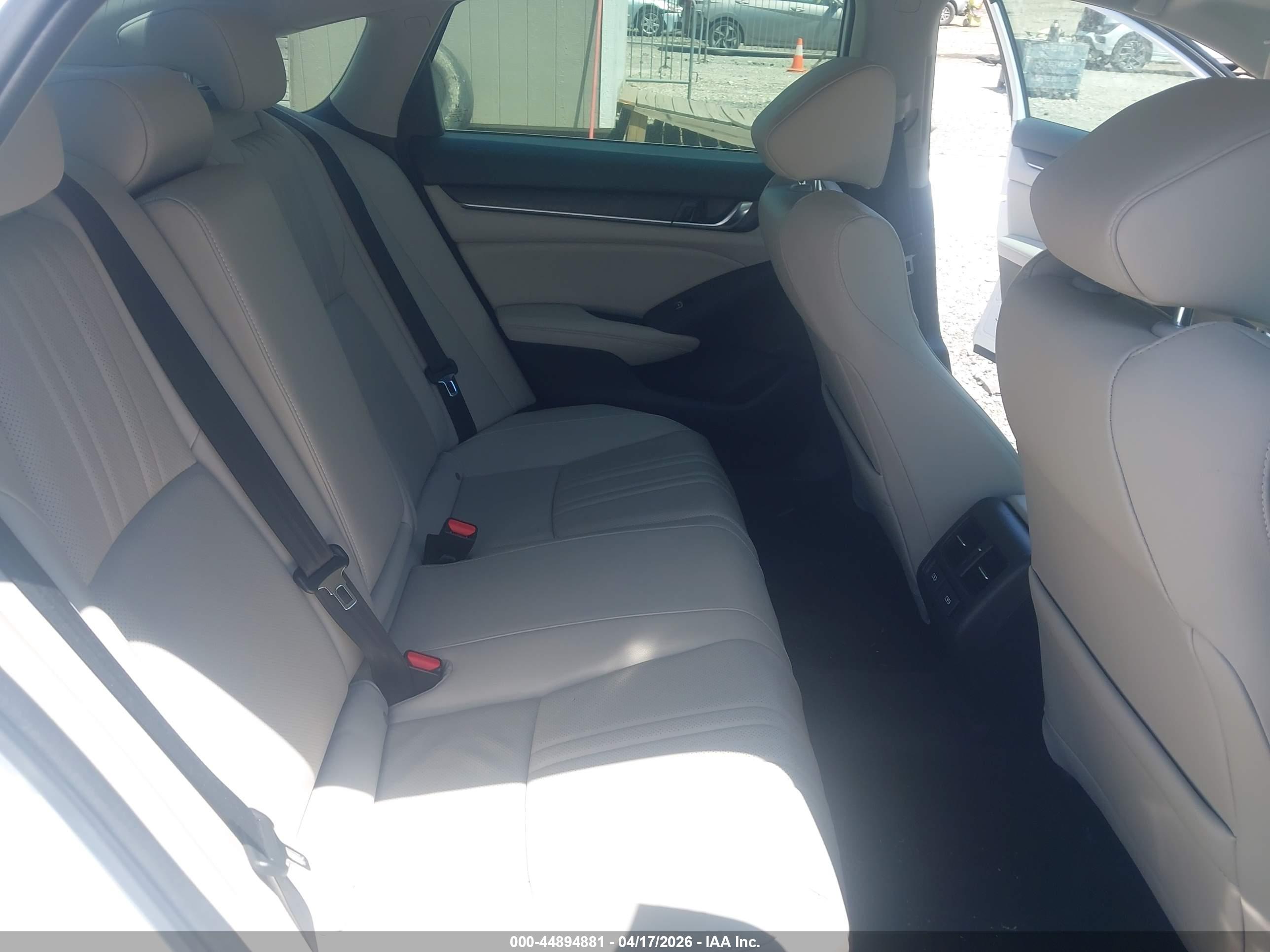 HONDA ACCORD image 8