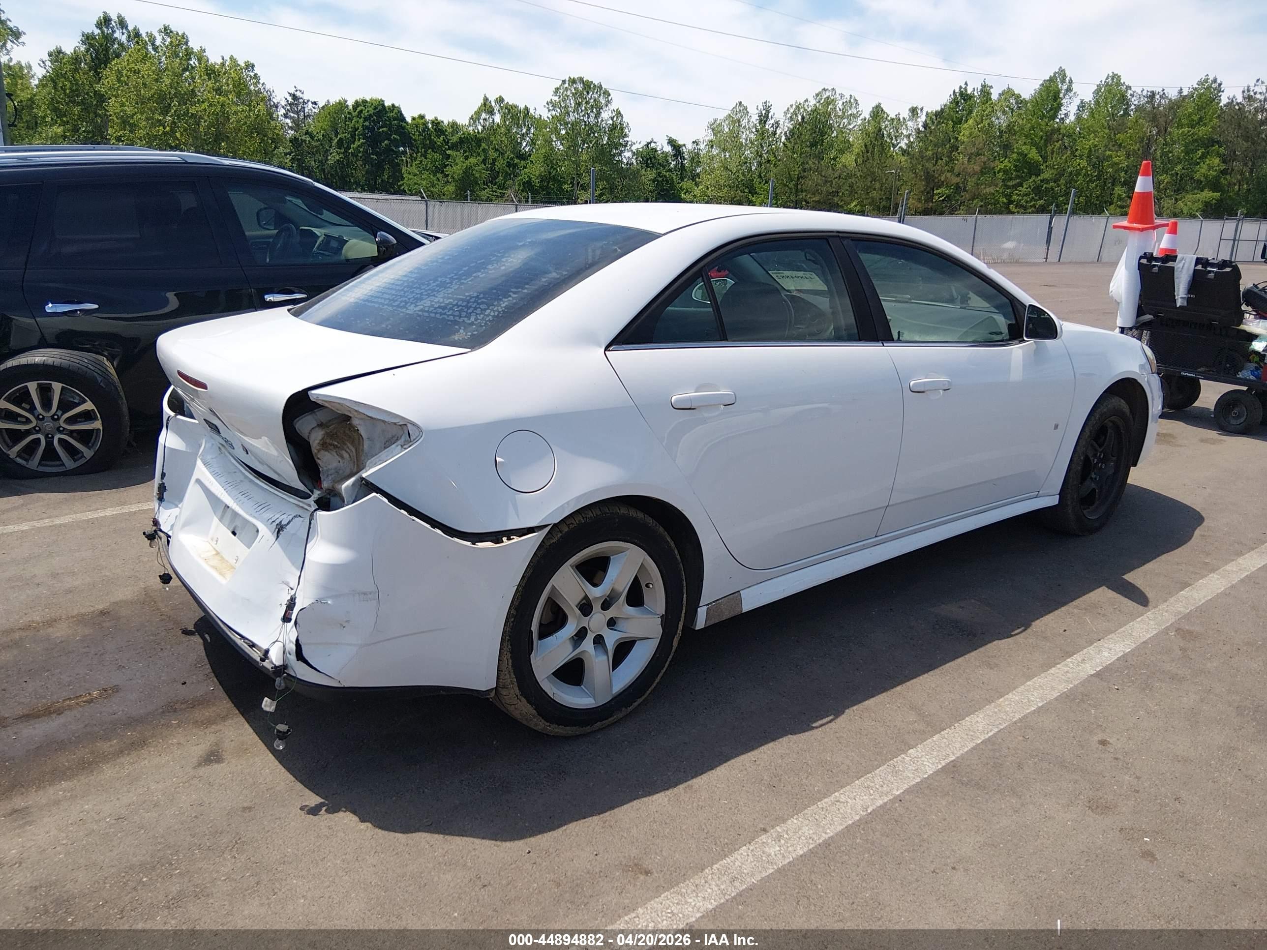 PONTIAC G6 image 4