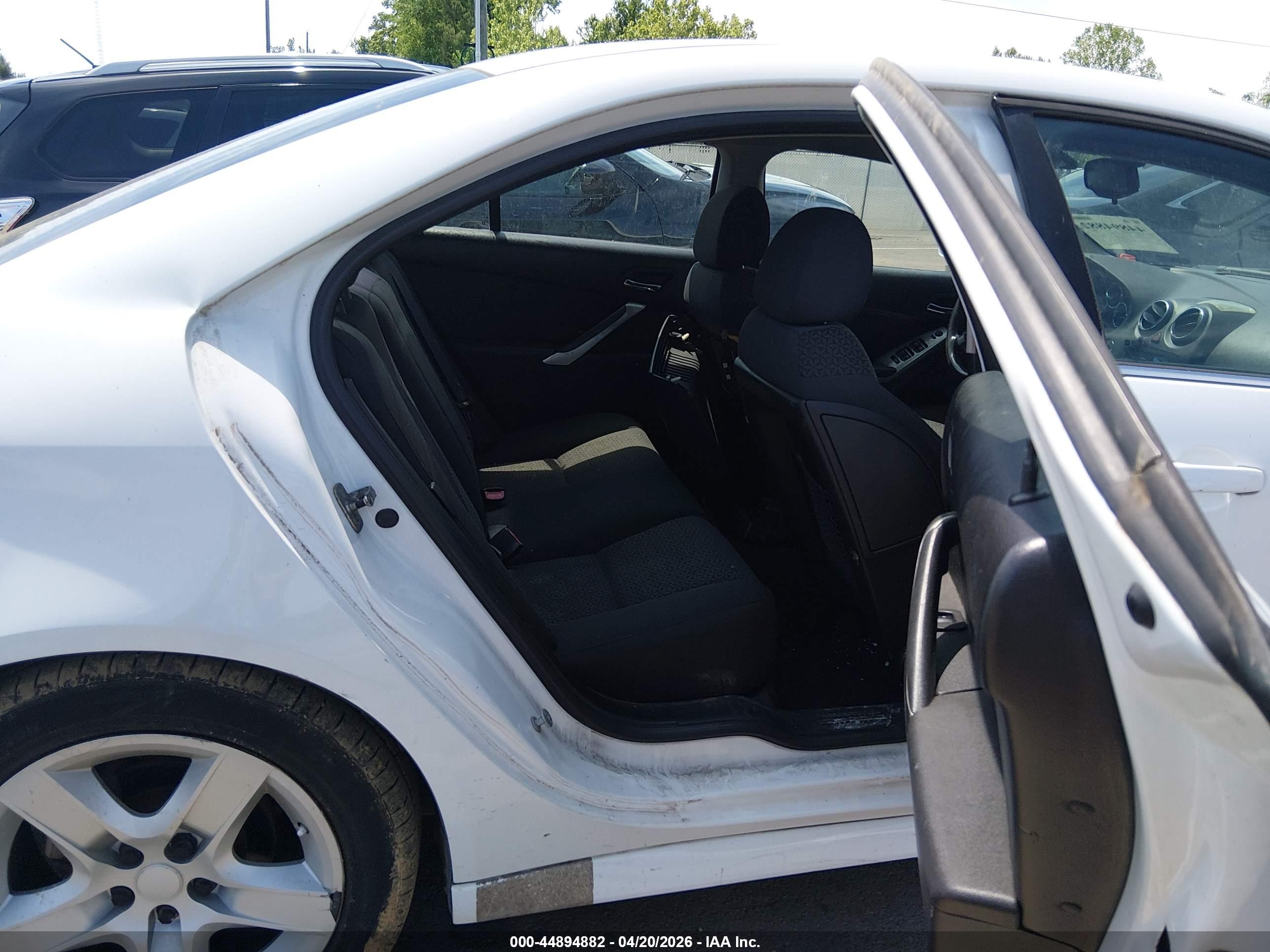 PONTIAC G6 image 8