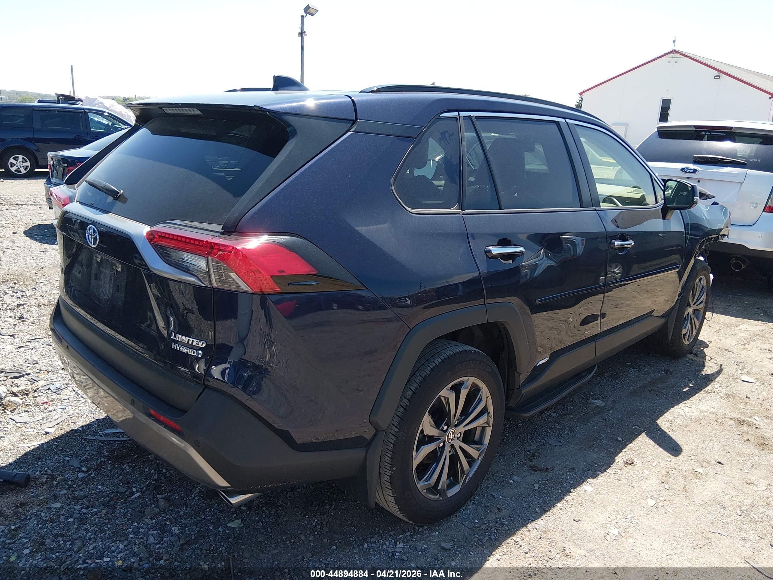TOYOTA RAV4 image 4