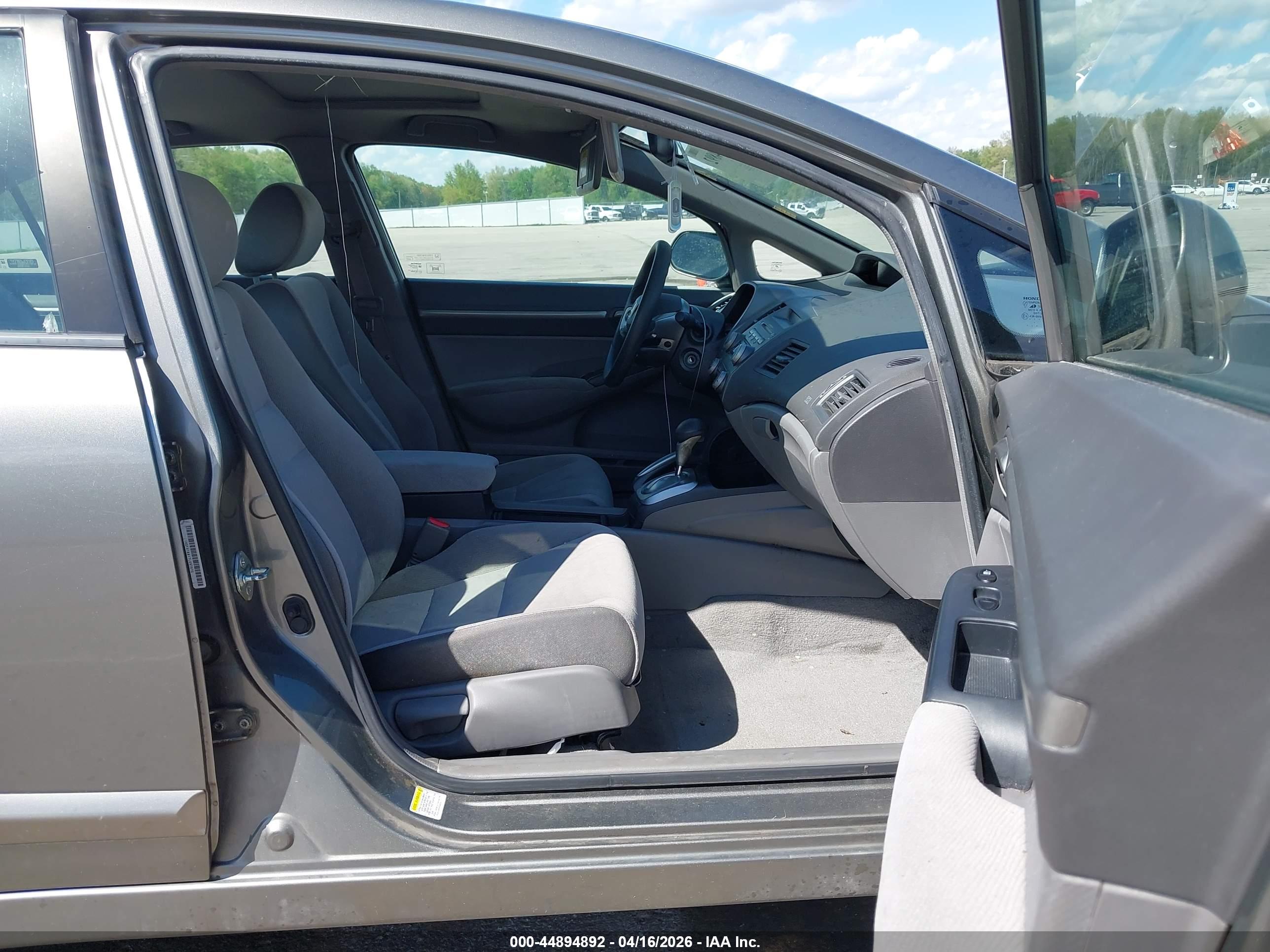 HONDA CIVIC image 5