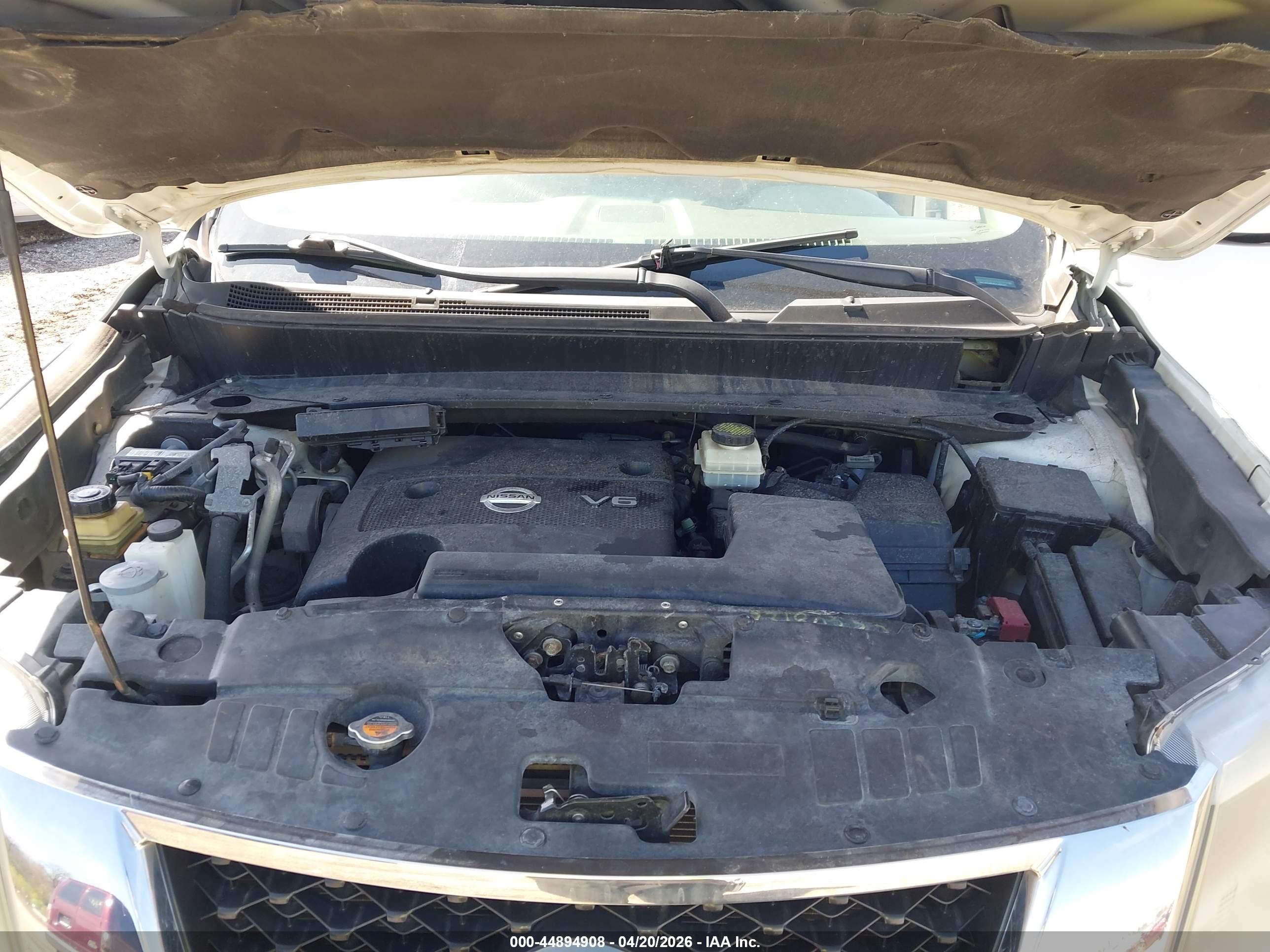 NISSAN PATHFINDER image 10