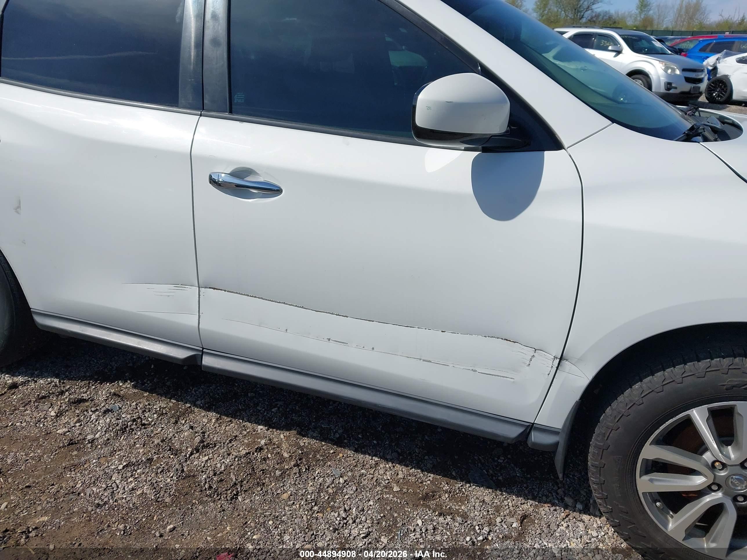 NISSAN PATHFINDER image 6