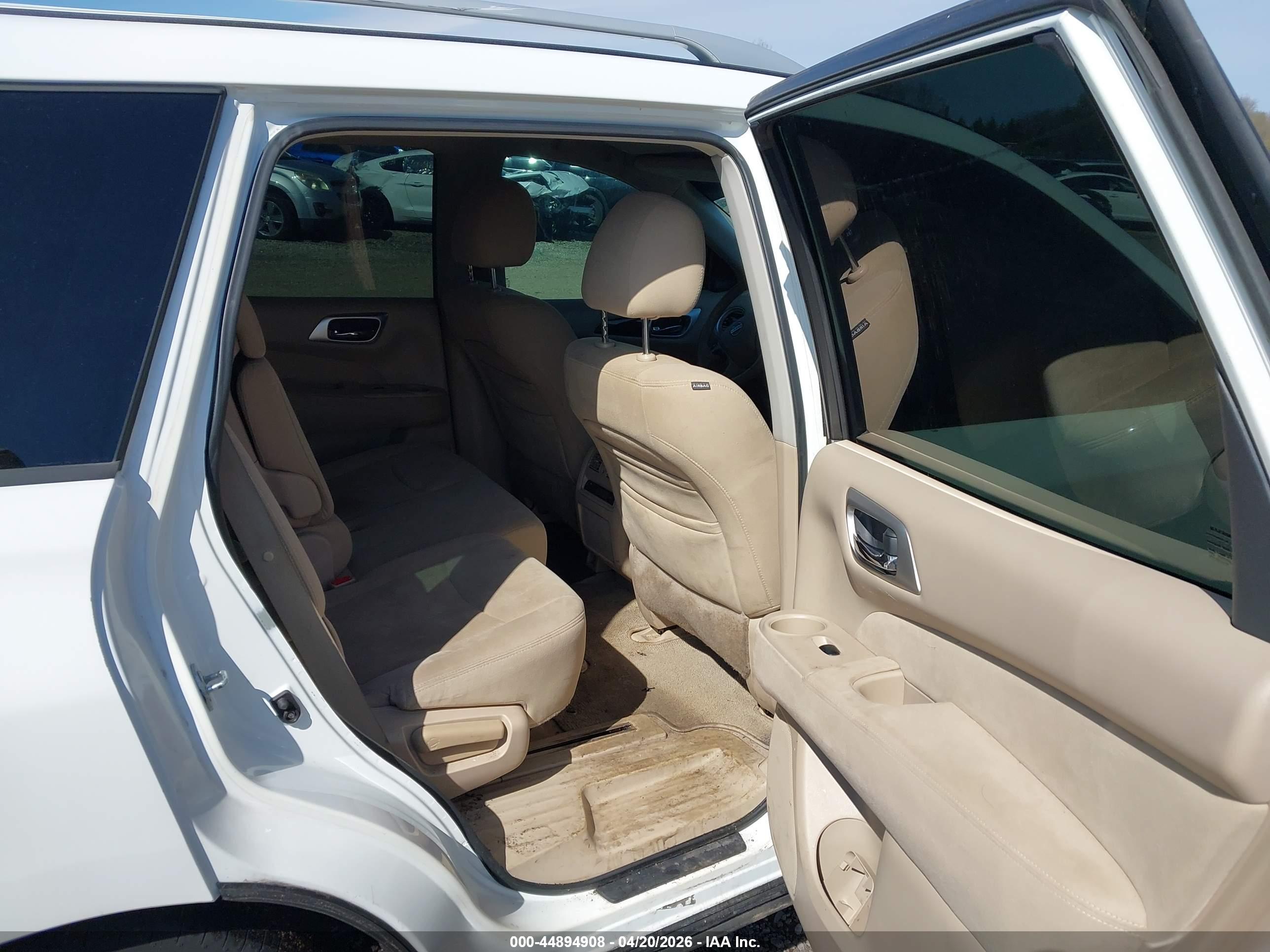 NISSAN PATHFINDER image 8