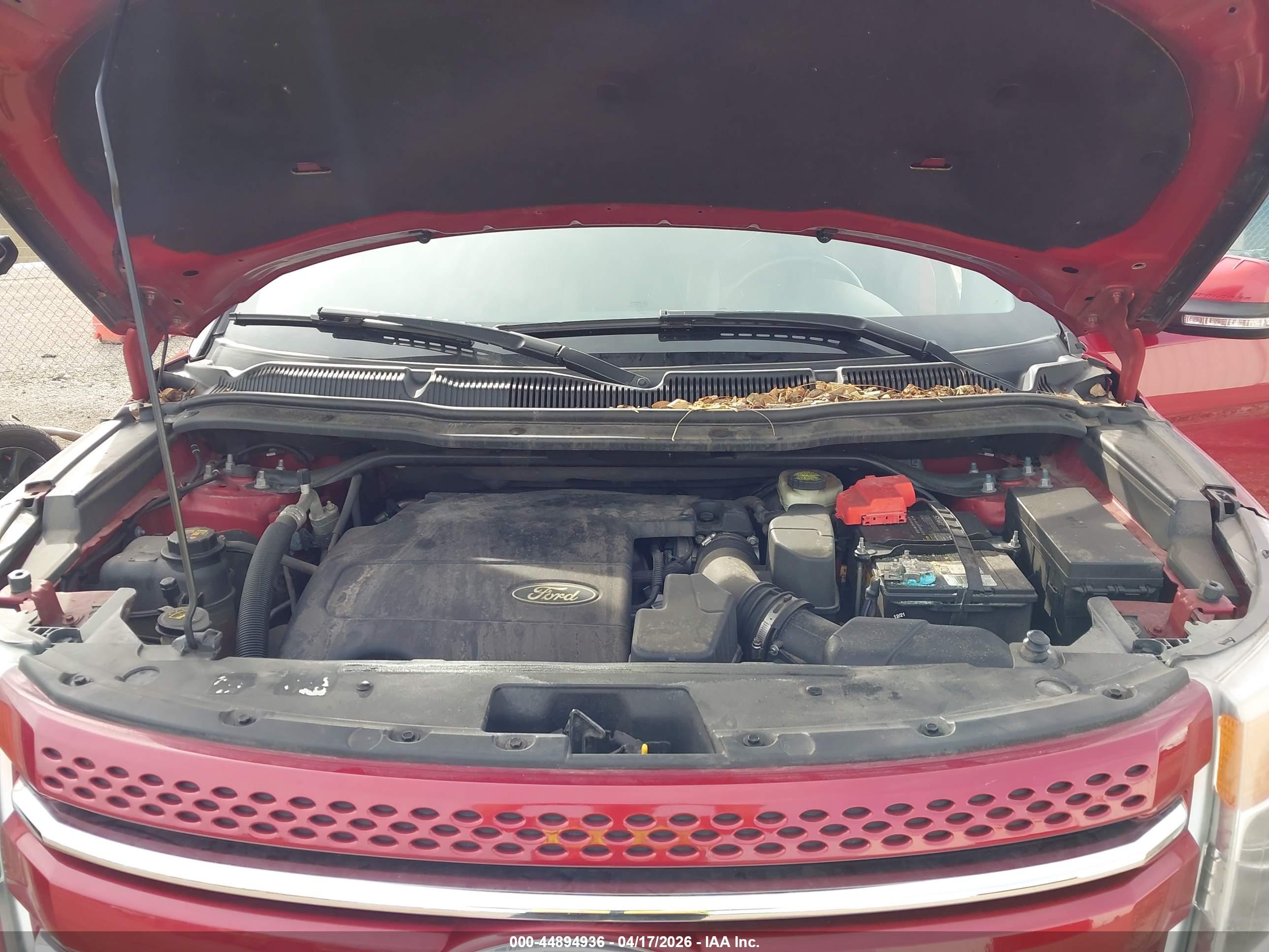 FORD EXPLORER image 10