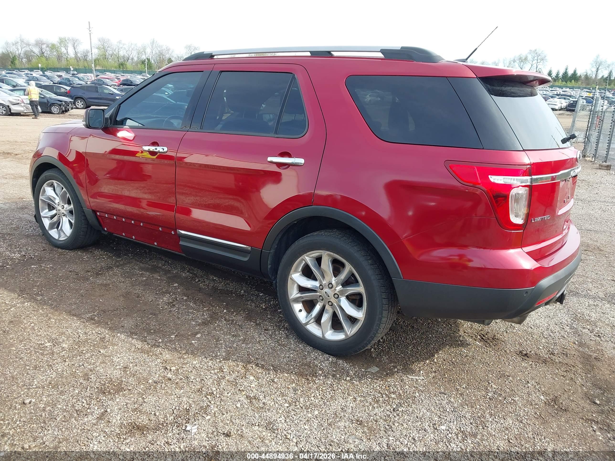 FORD EXPLORER image 3