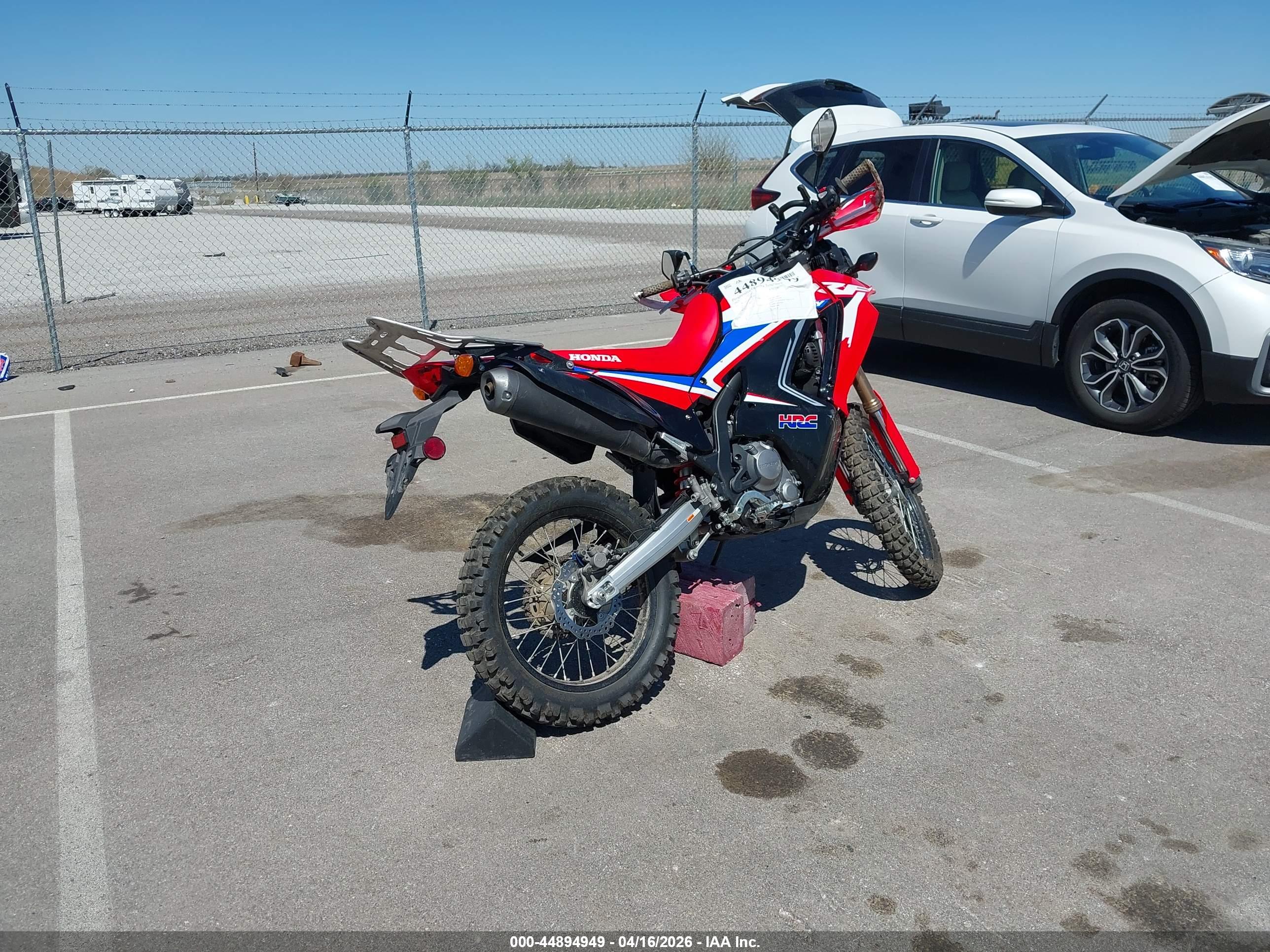 HONDA CRF300 image 4