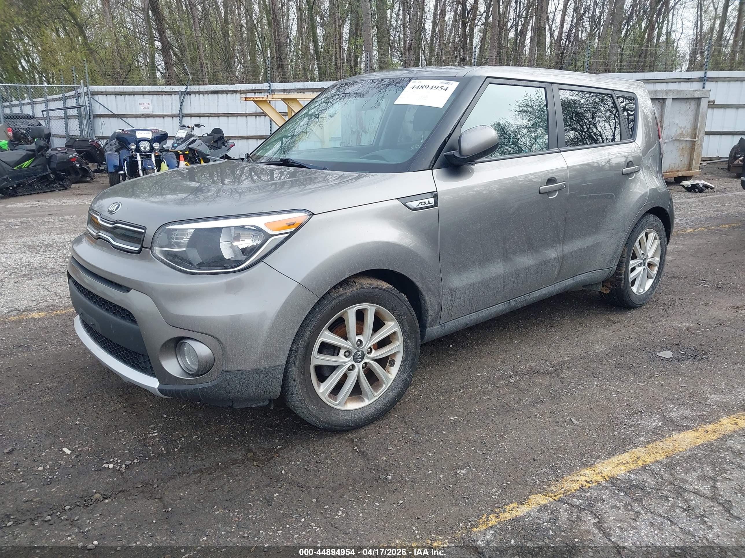 KIA SOUL image 2