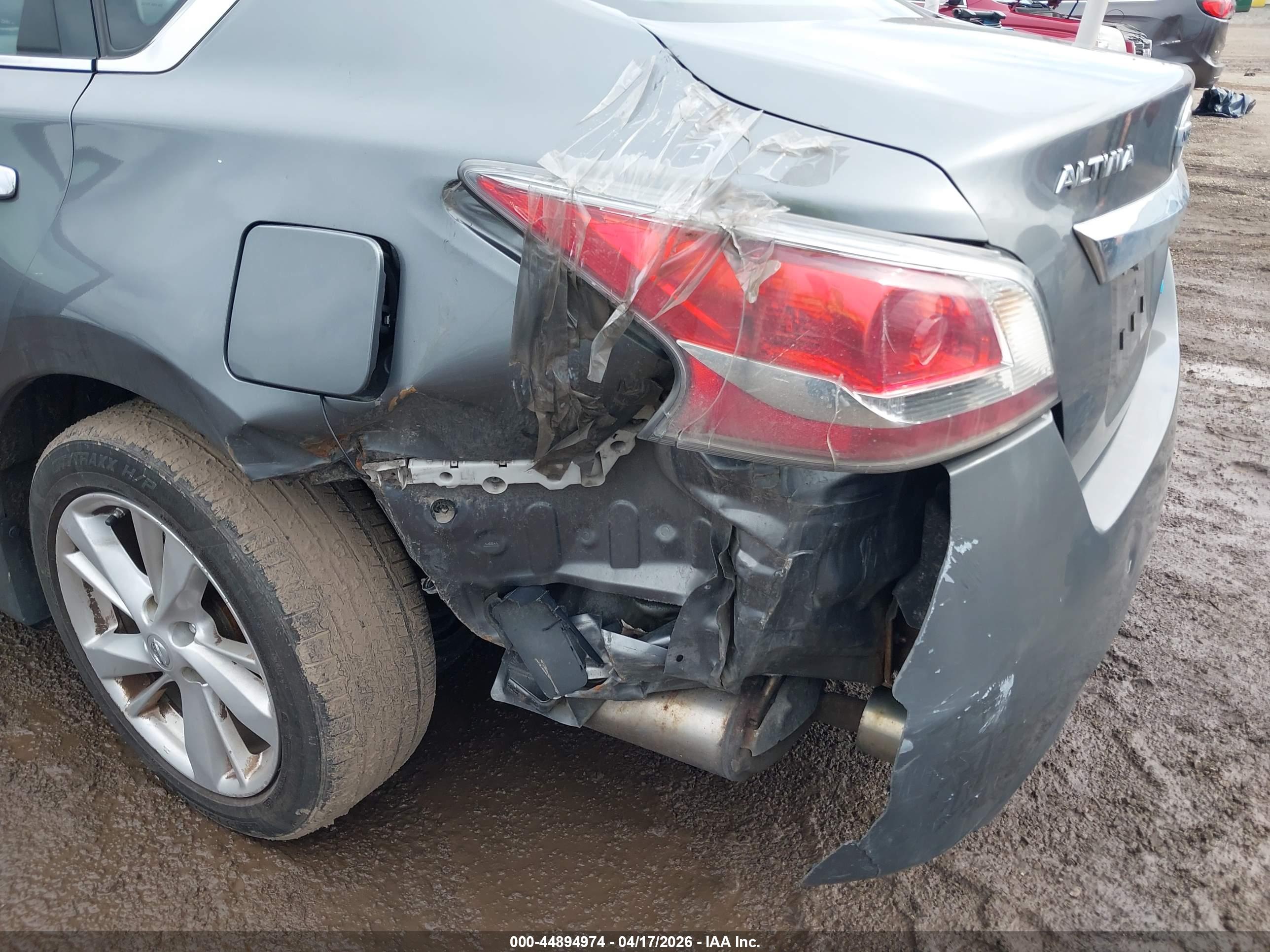 NISSAN ALTIMA image 6