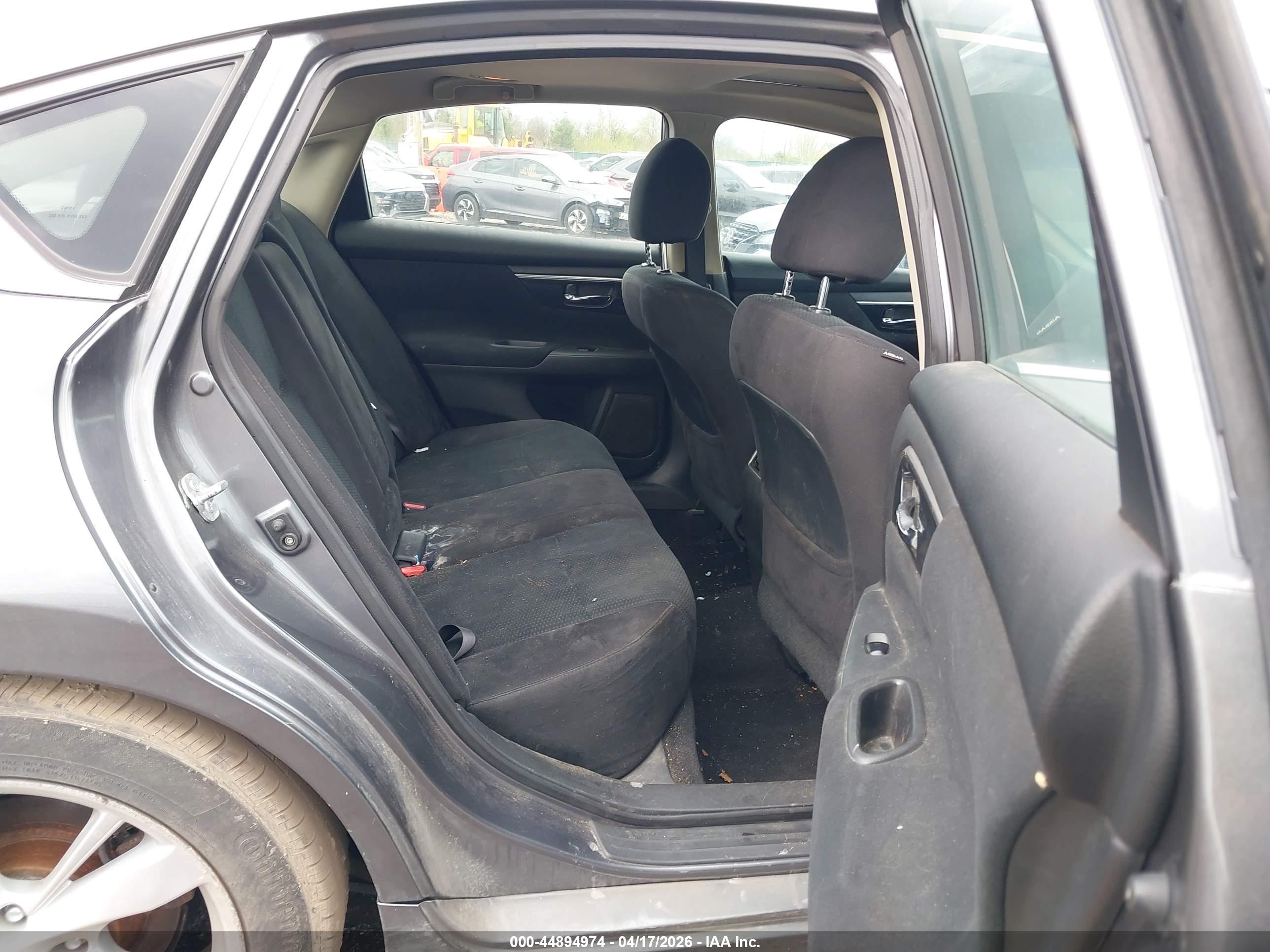 NISSAN ALTIMA image 8