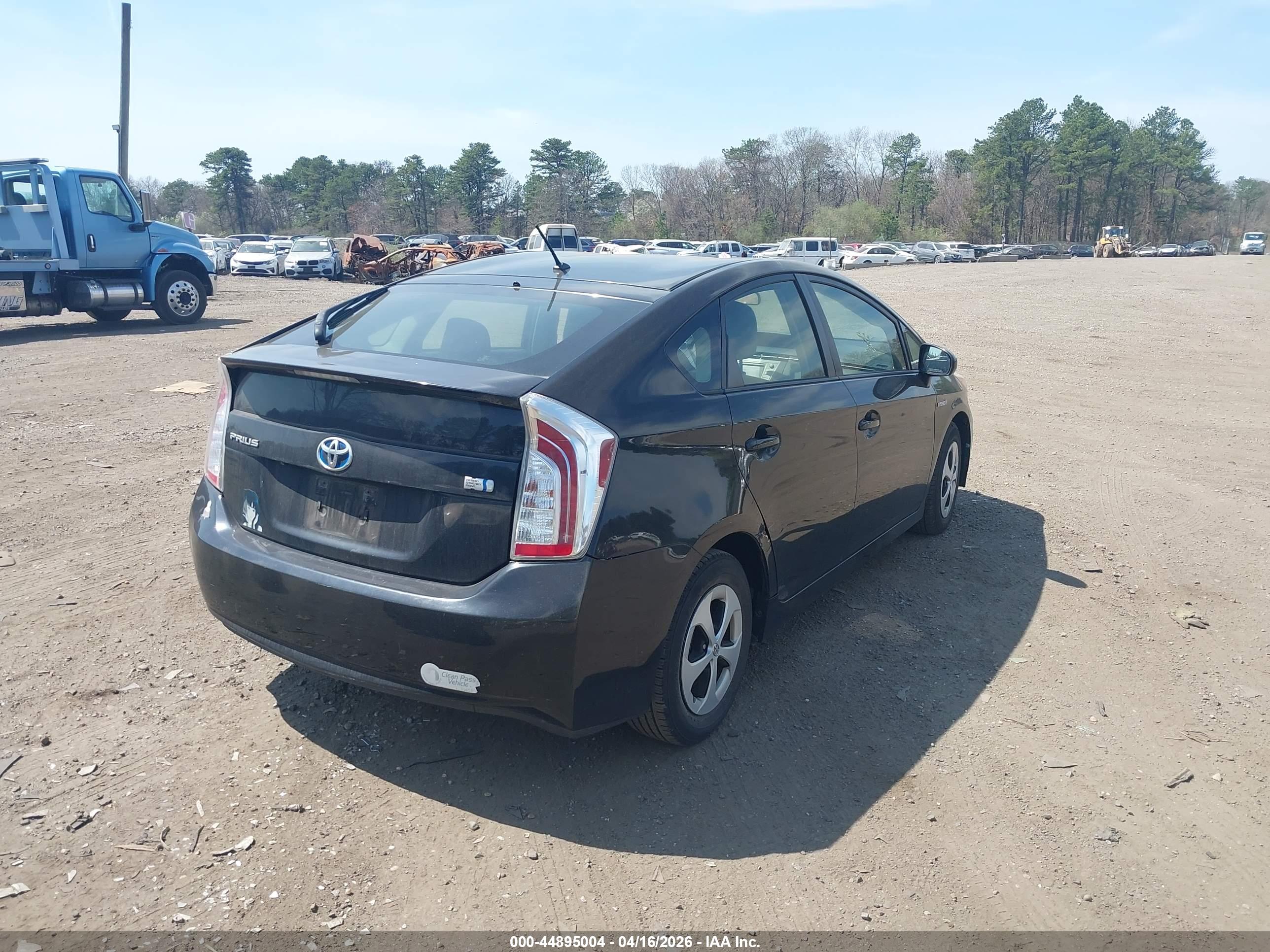 TOYOTA PRIUS image 4