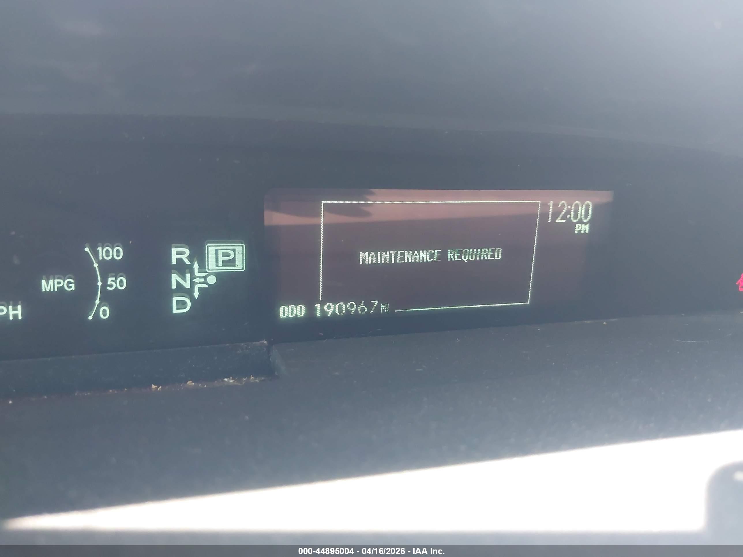 TOYOTA PRIUS image 7