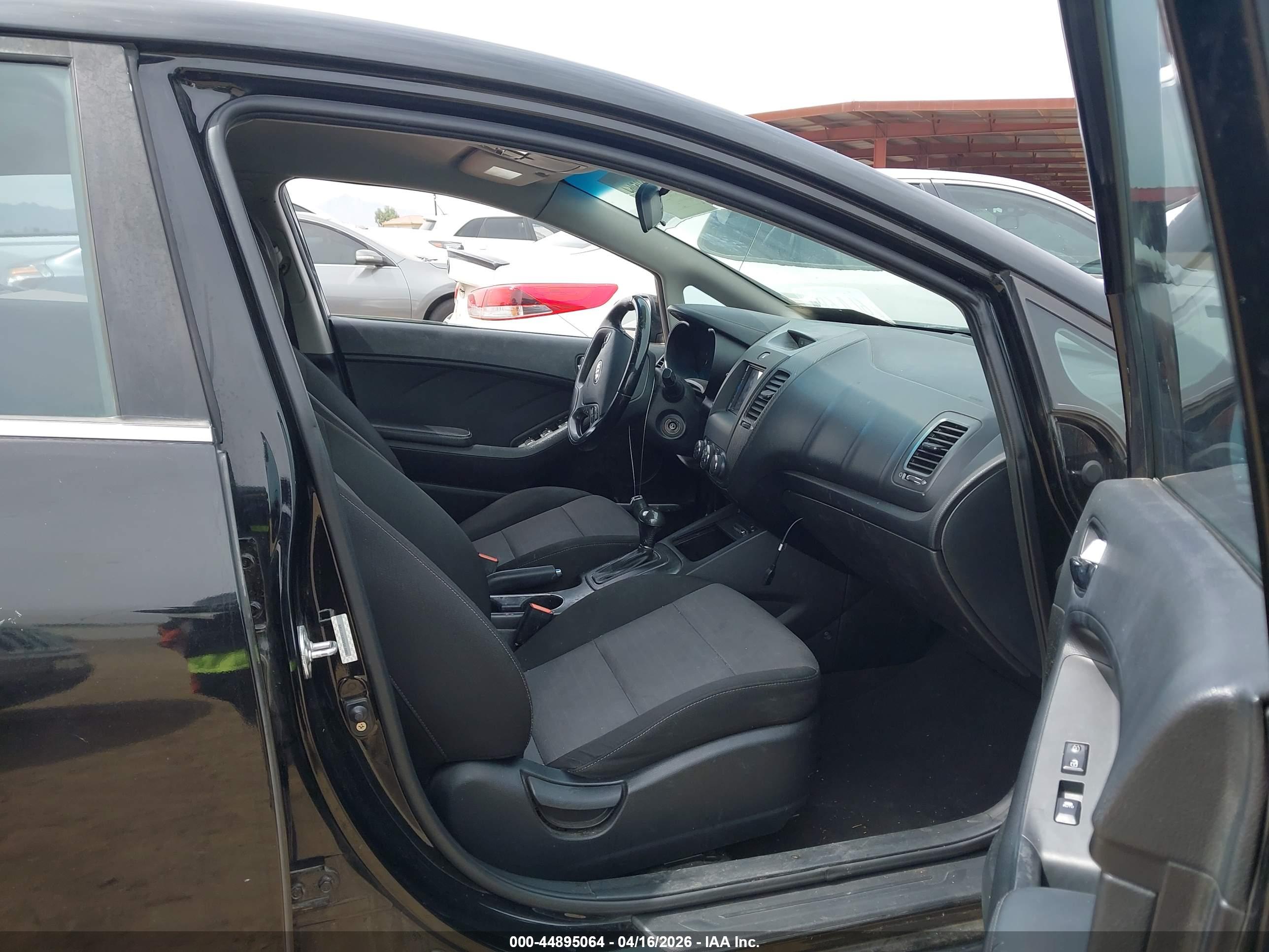 KIA FORTE image 5