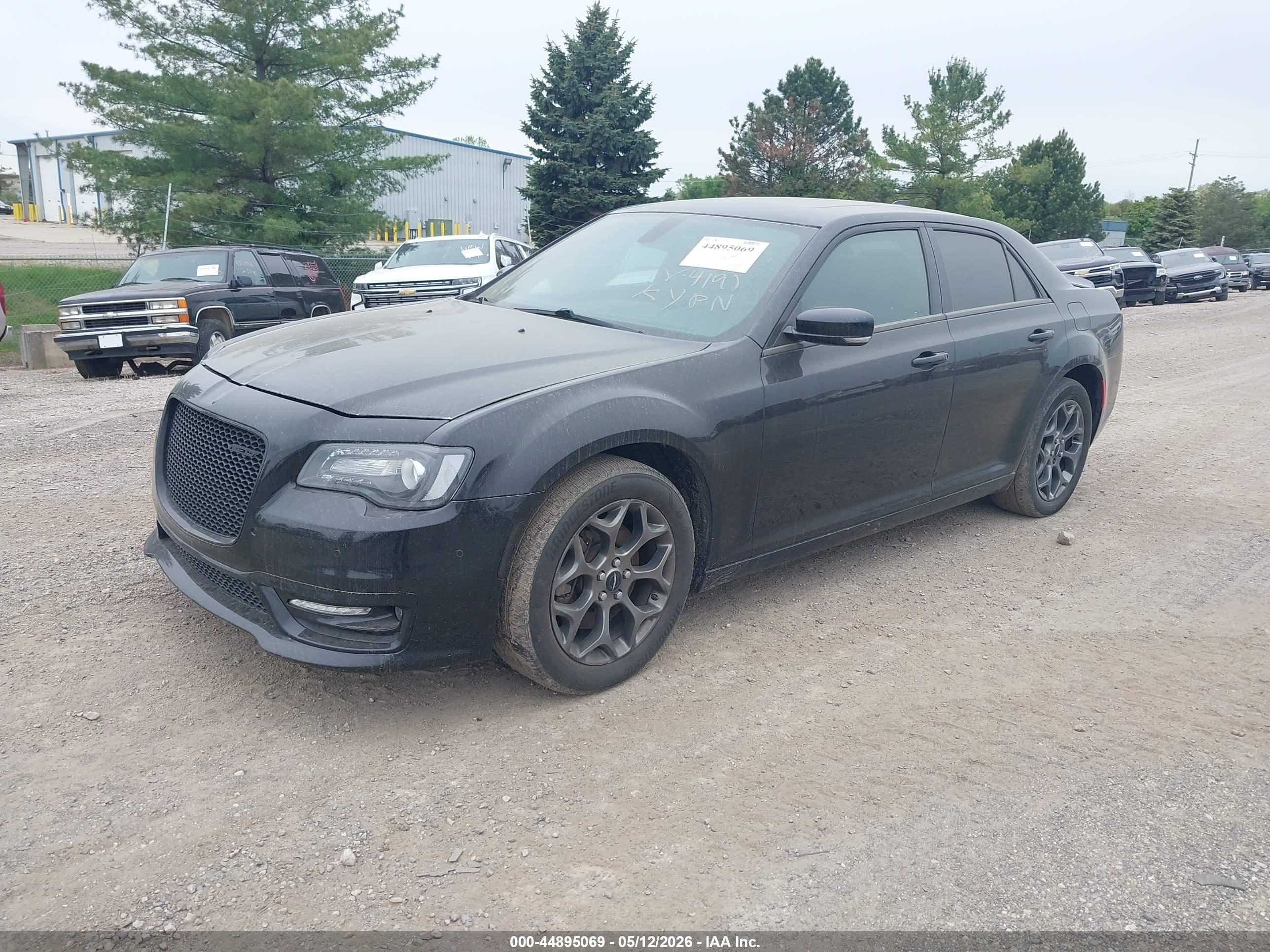 CHRYSLER 300 image 2