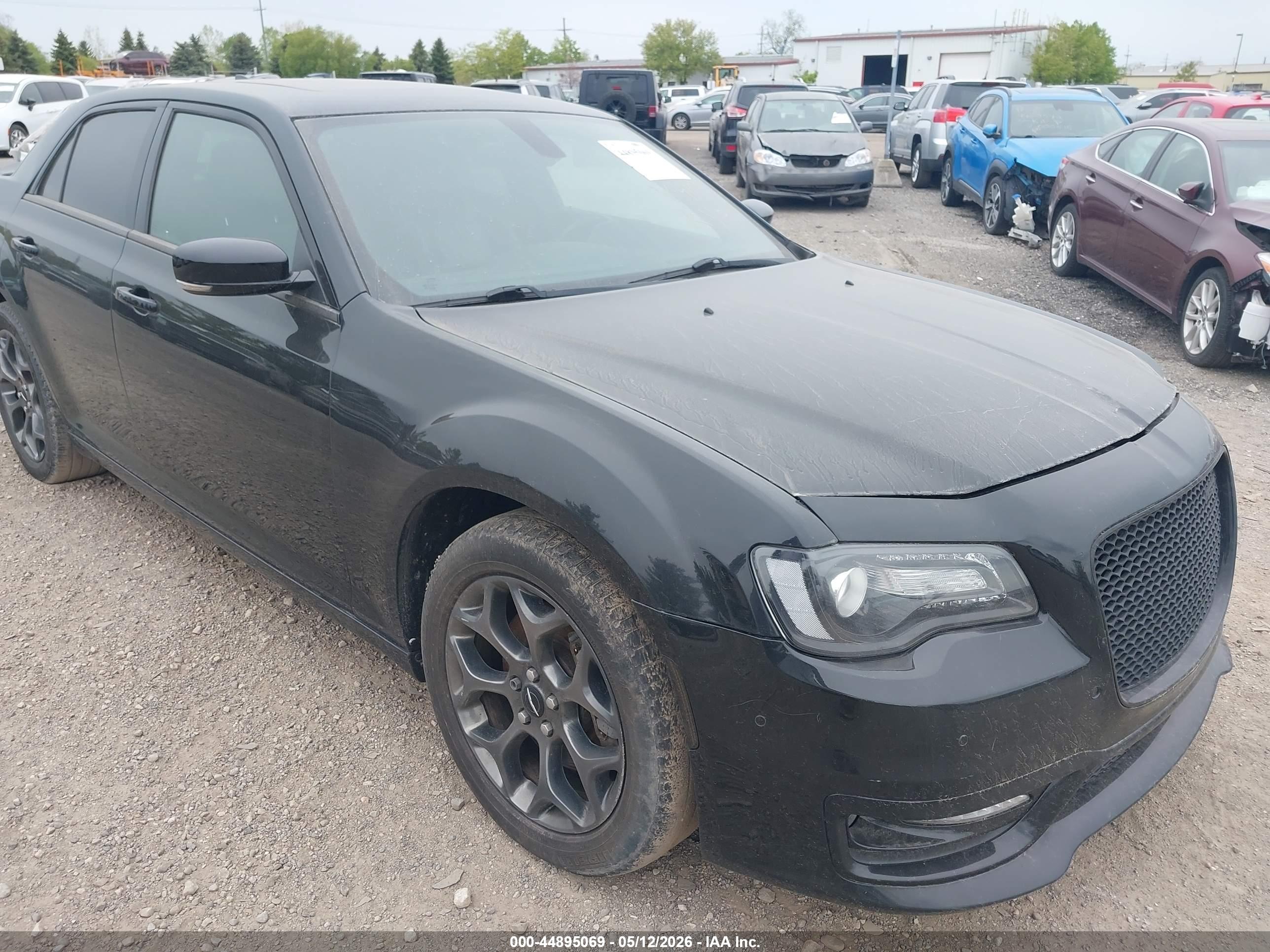 CHRYSLER 300 image 6