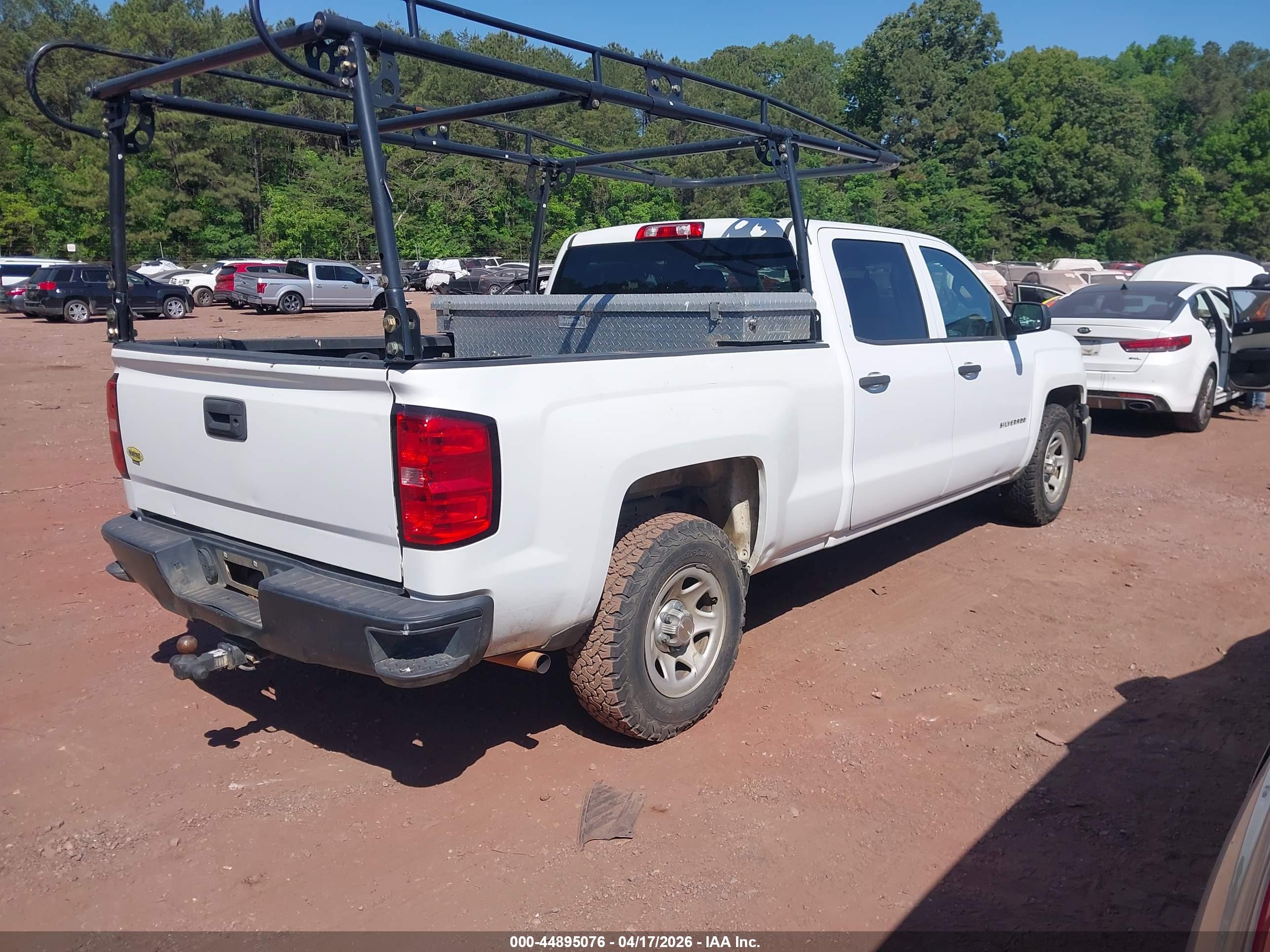 CHEVROLET SILVERADO image 4