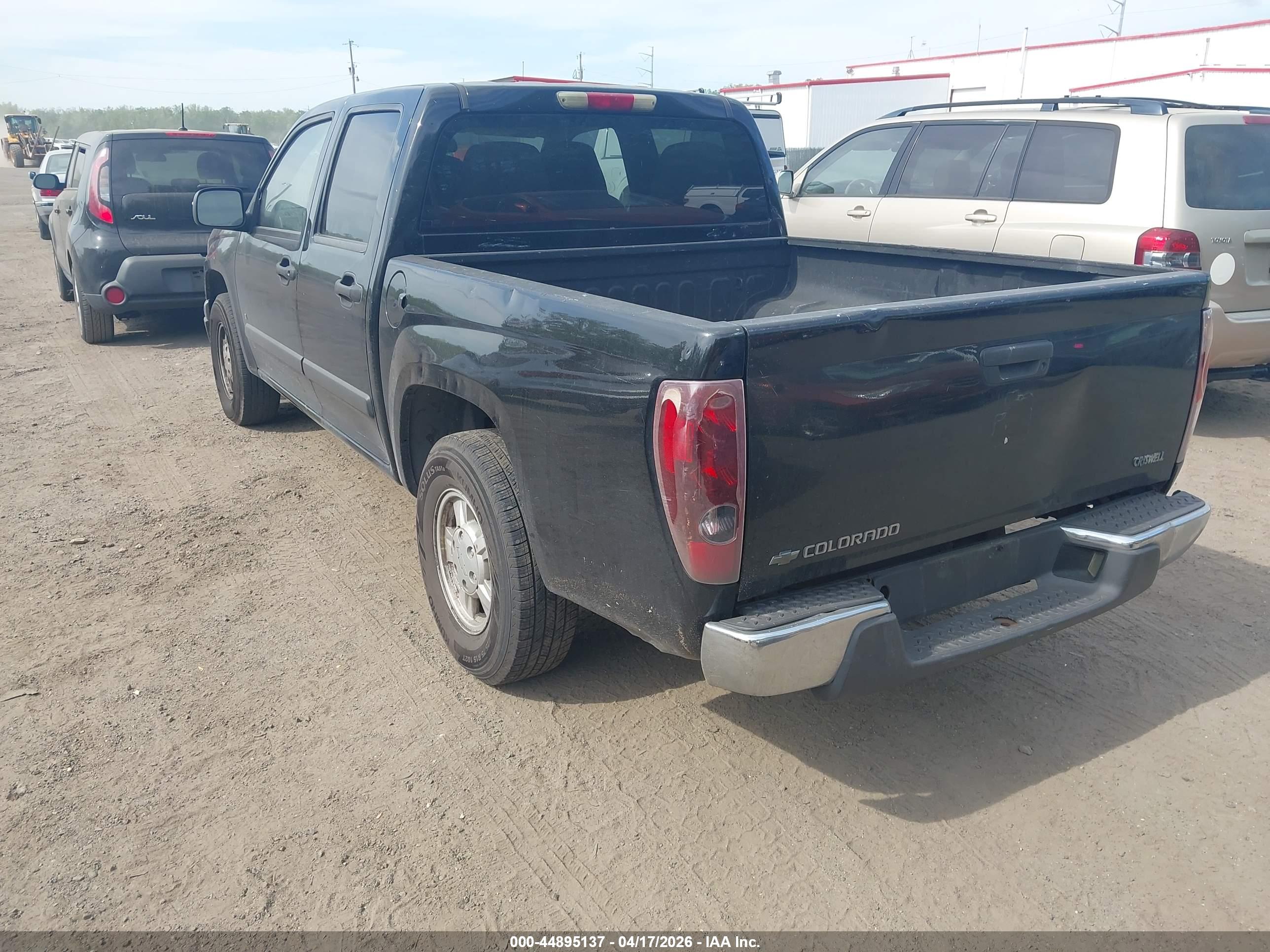 CHEVROLET COLORADO image 3