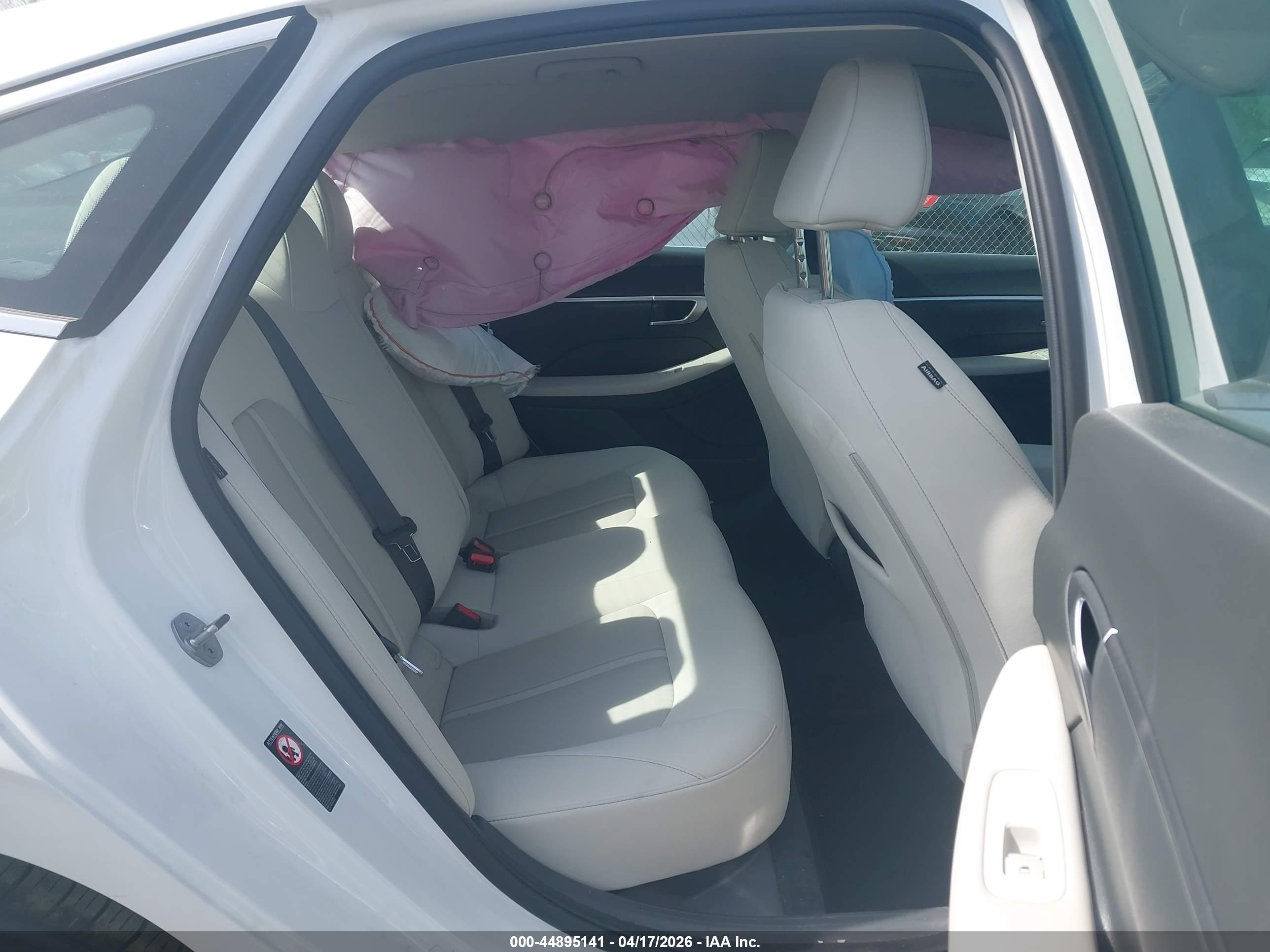HYUNDAI SONATA image 8