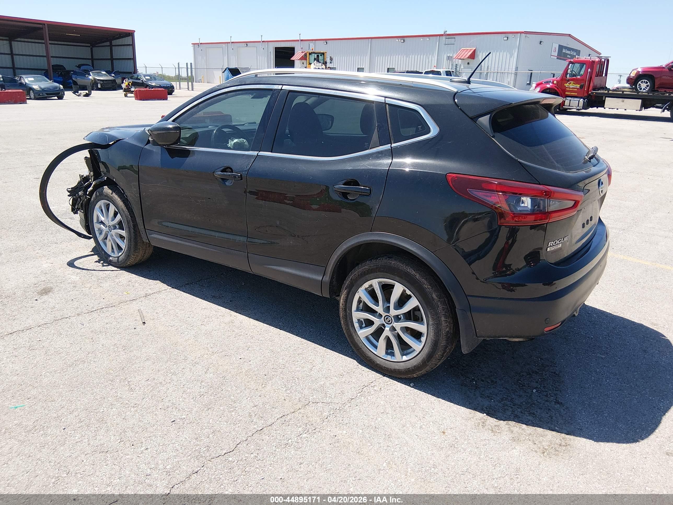 NISSAN ROGUE image 3