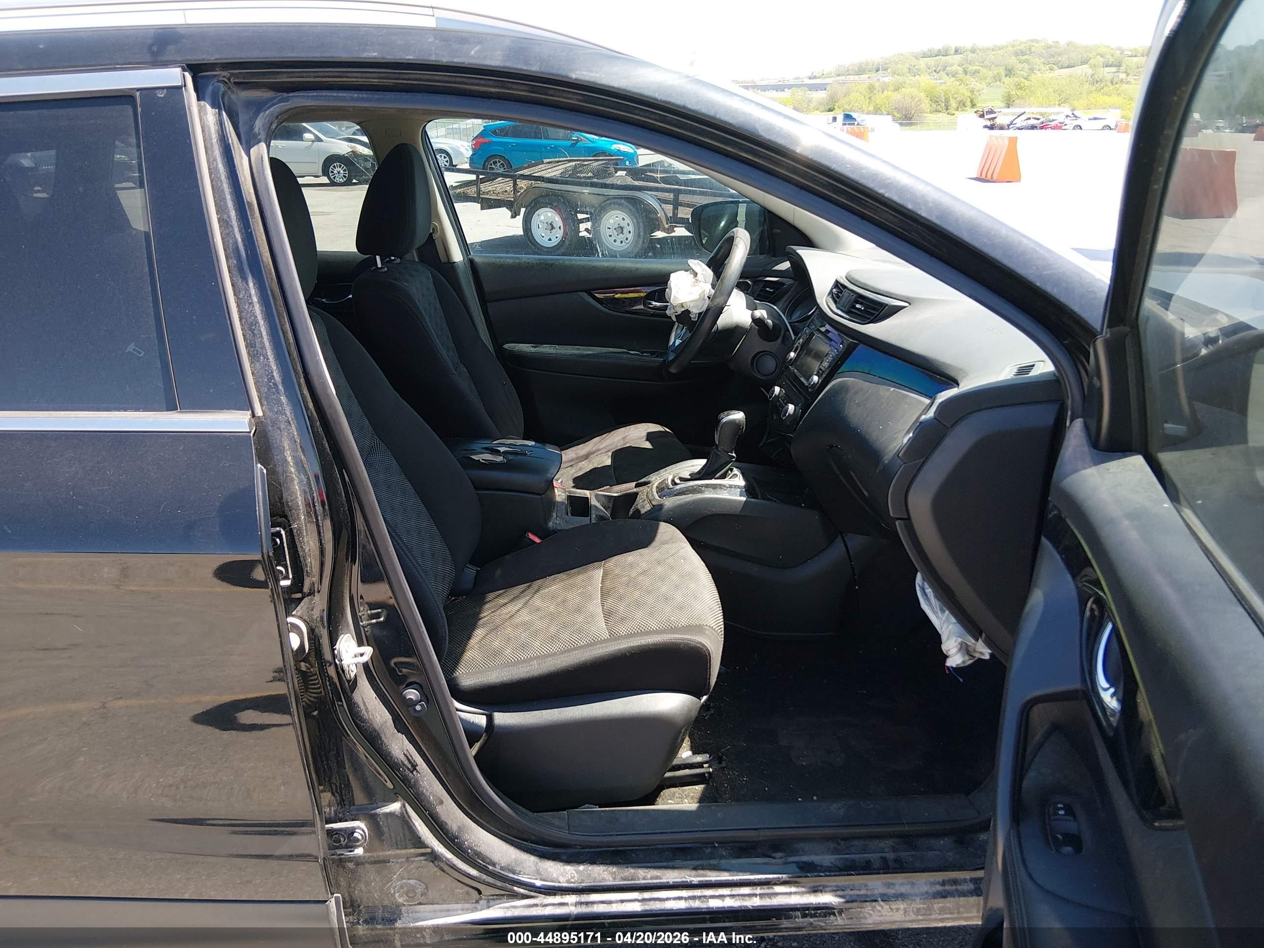 NISSAN ROGUE image 5