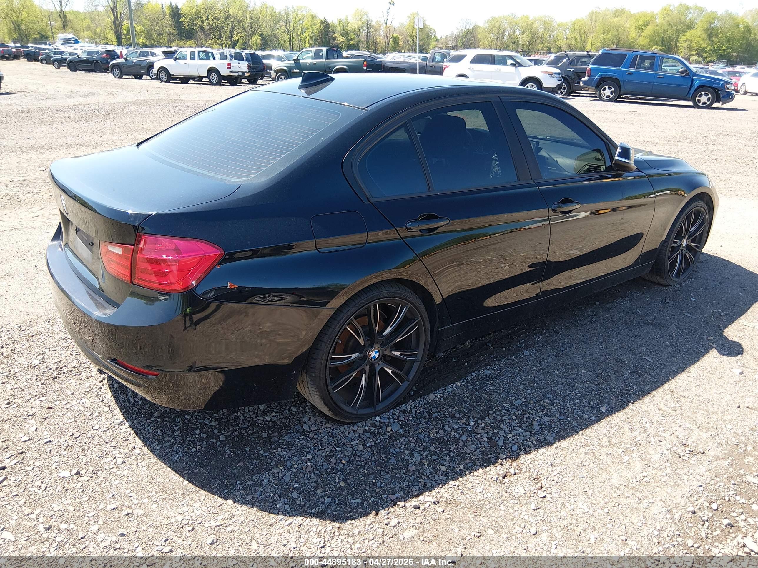 BMW 328I image 4