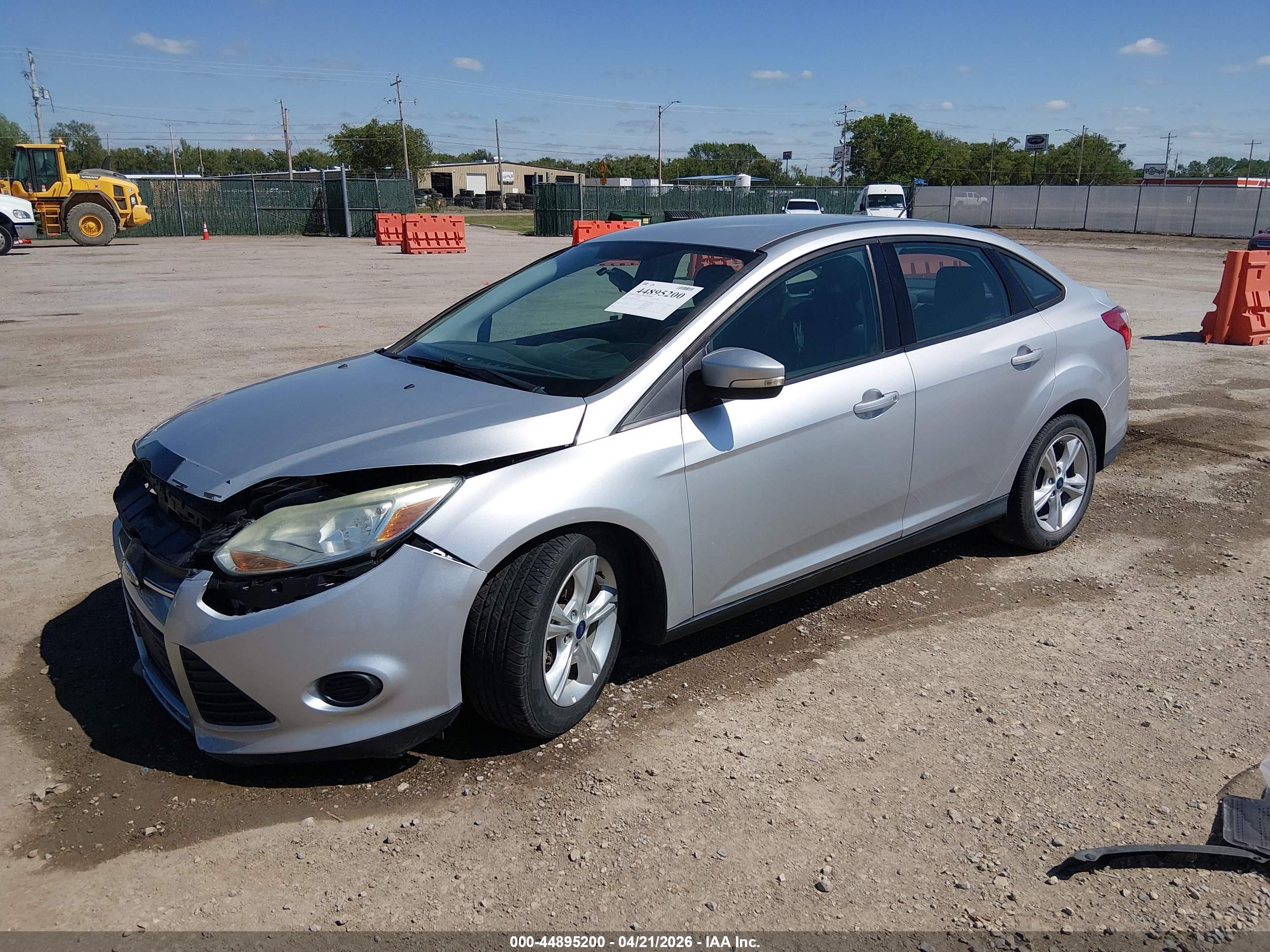 FORD FOCUS image 2