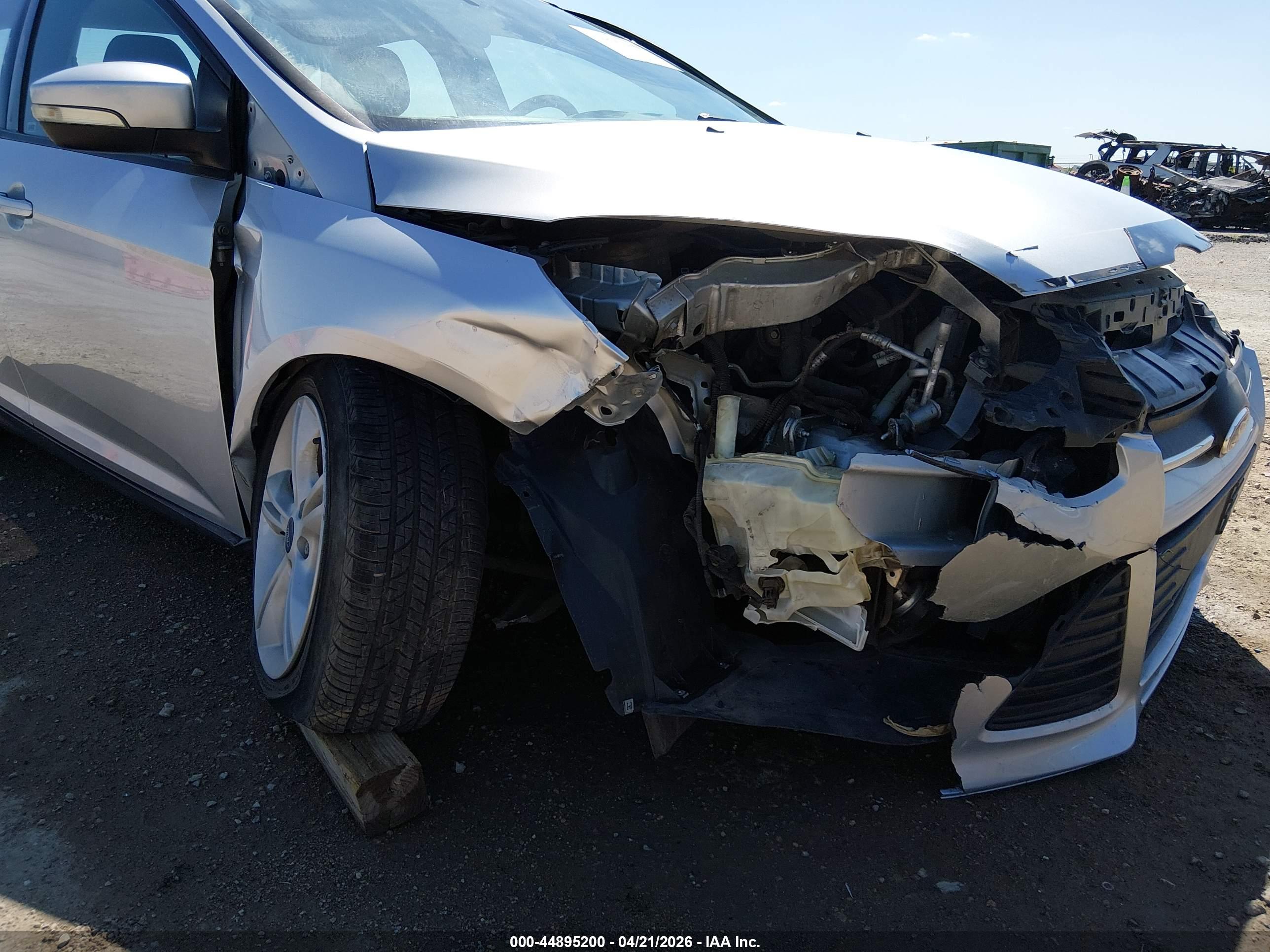 FORD FOCUS image 6