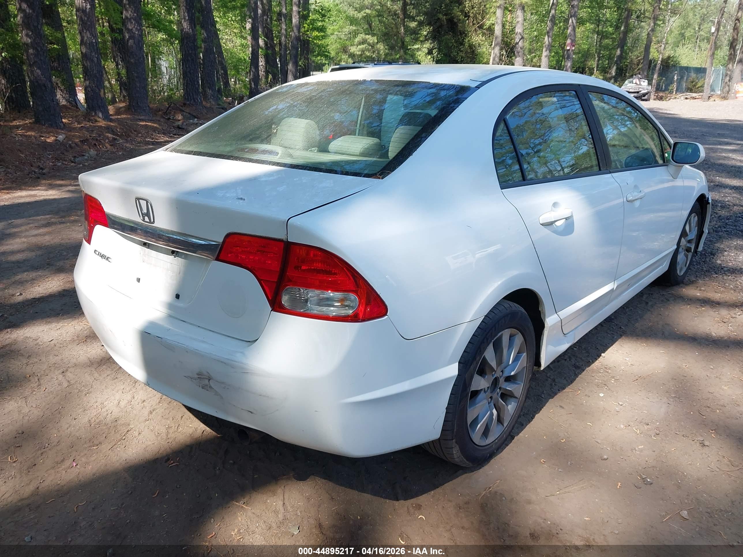 HONDA CIVIC image 4