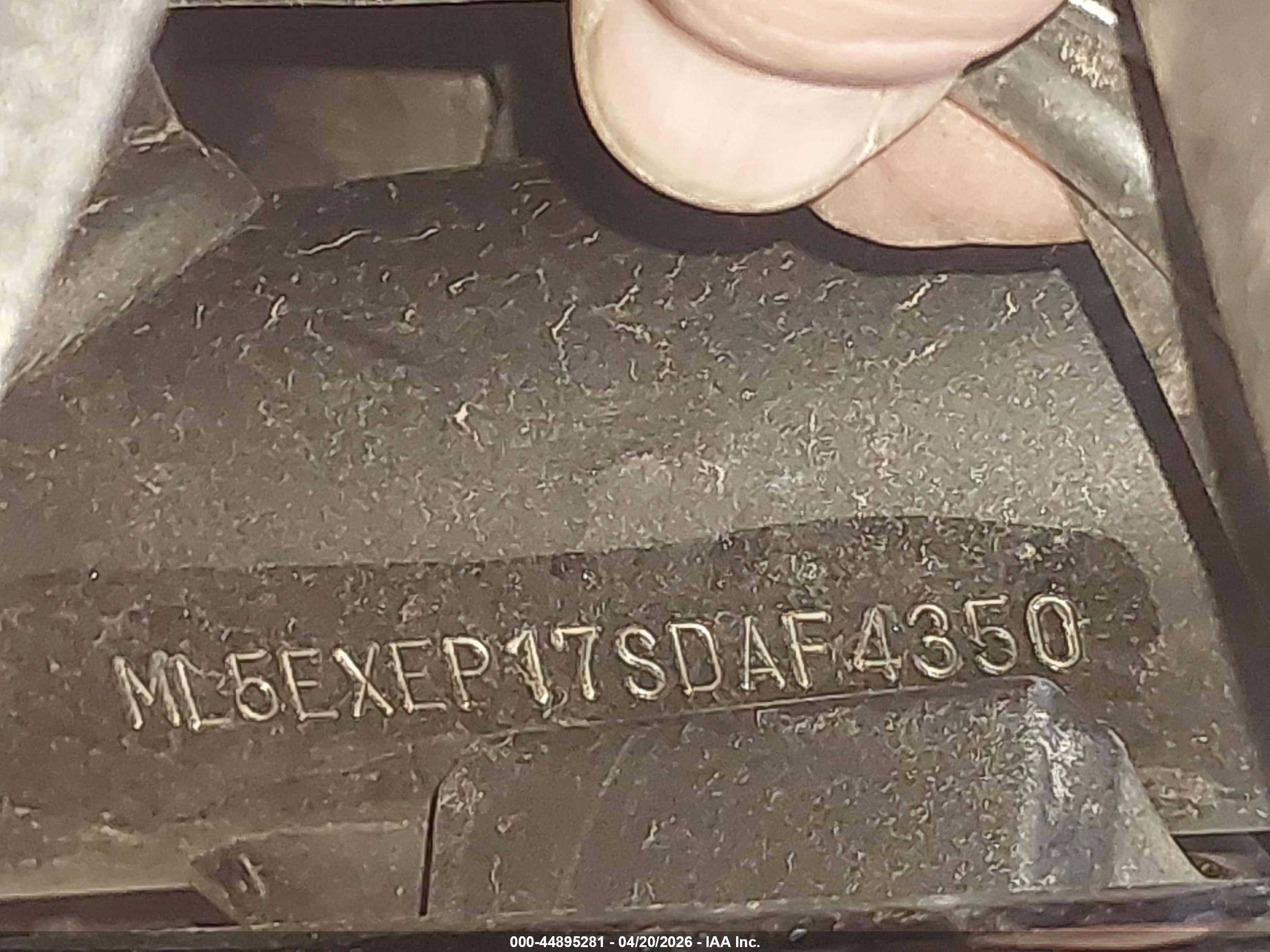 KAWASAKI EX650 image 10