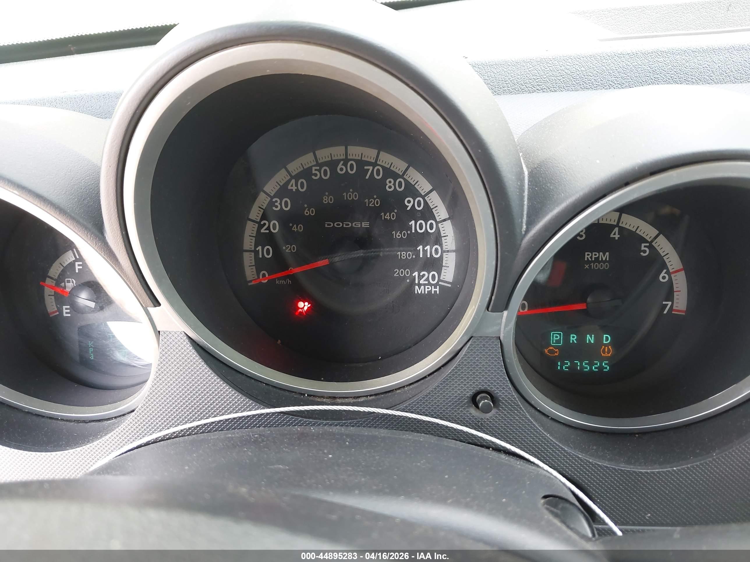 DODGE NITRO image 7