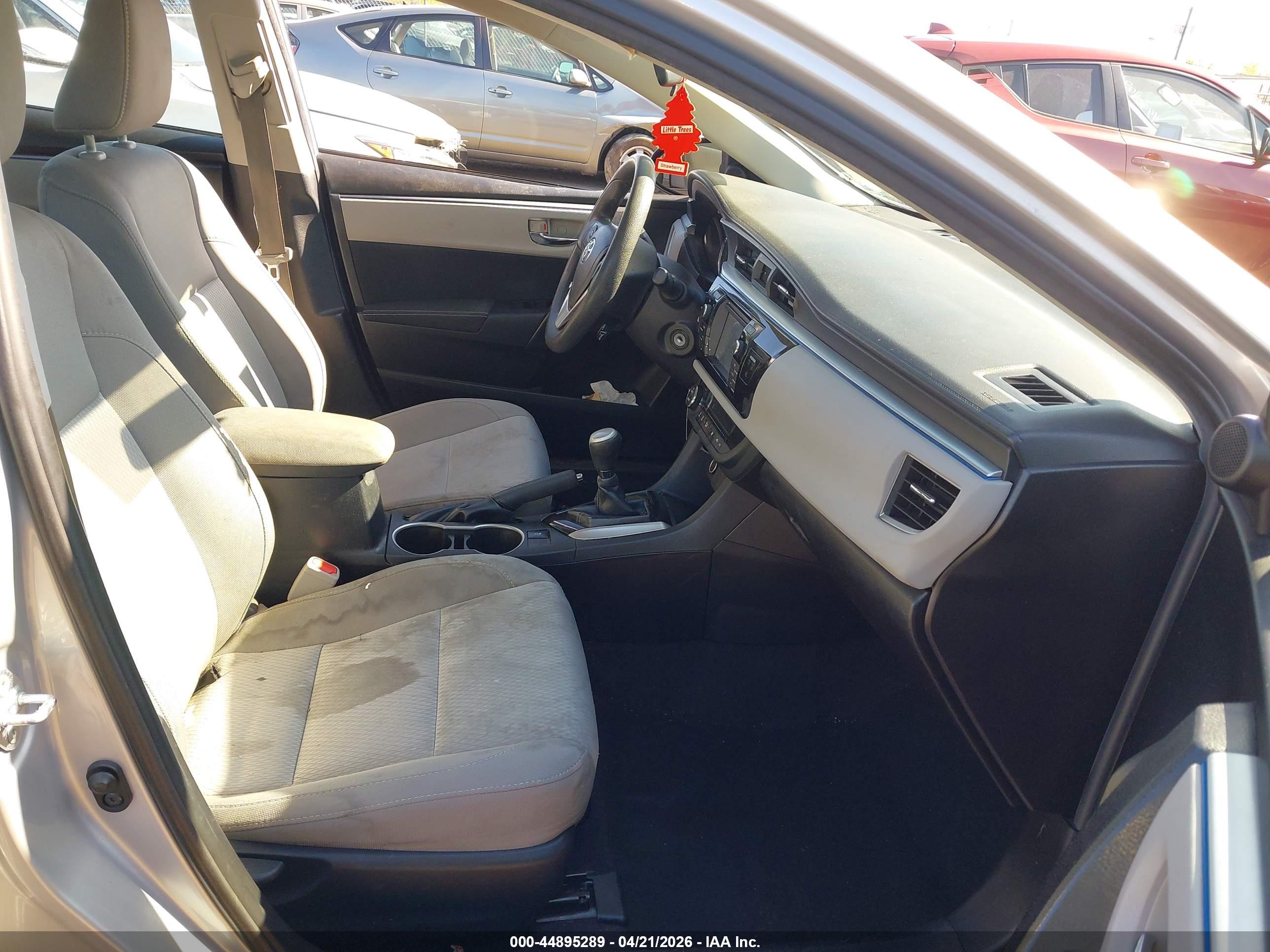 TOYOTA COROLLA image 5