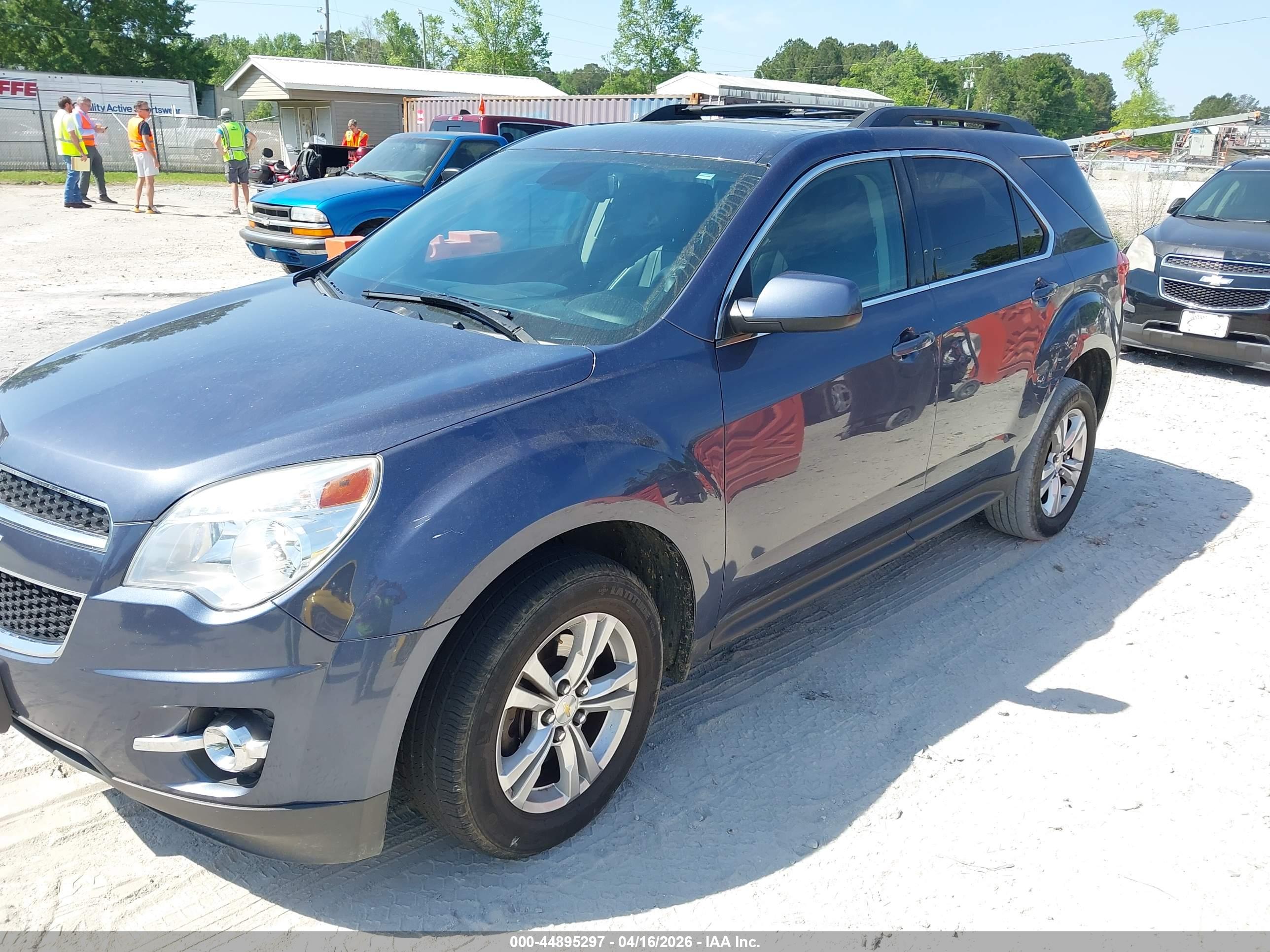 CHEVROLET EQUINOX image 2
