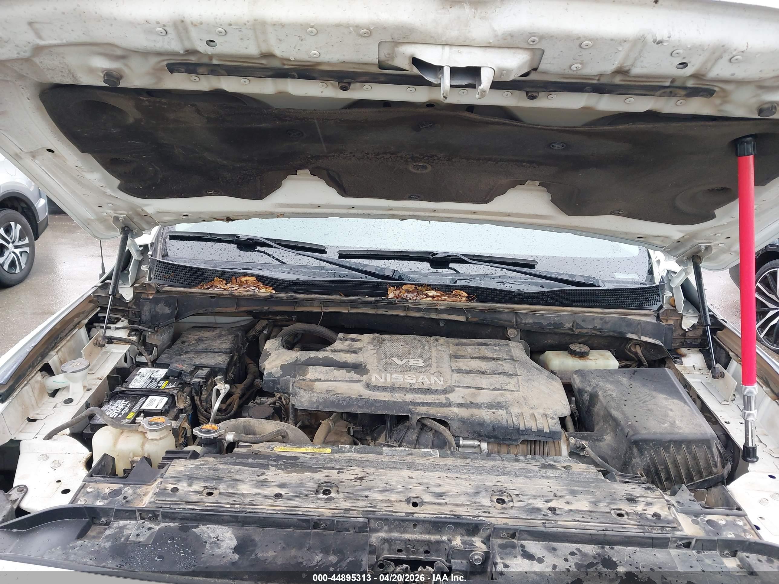 NISSAN TITAN image 10