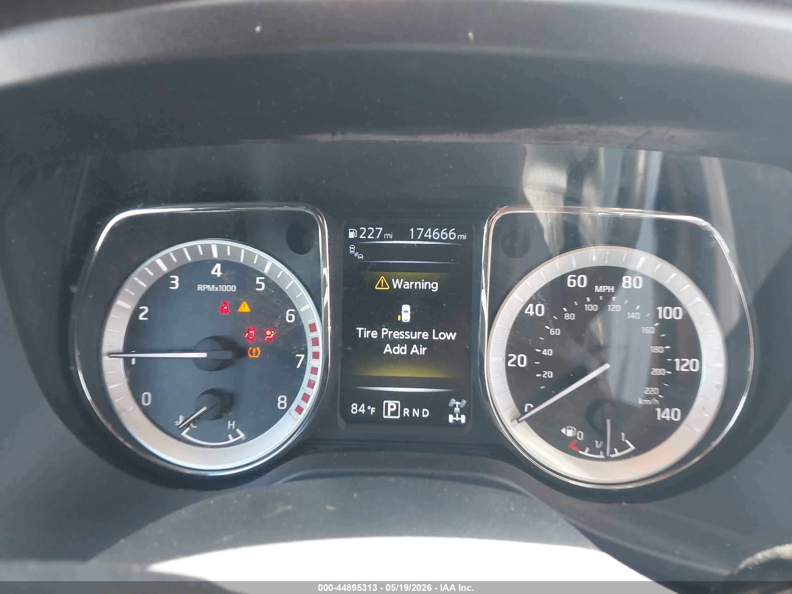 NISSAN TITAN image 7