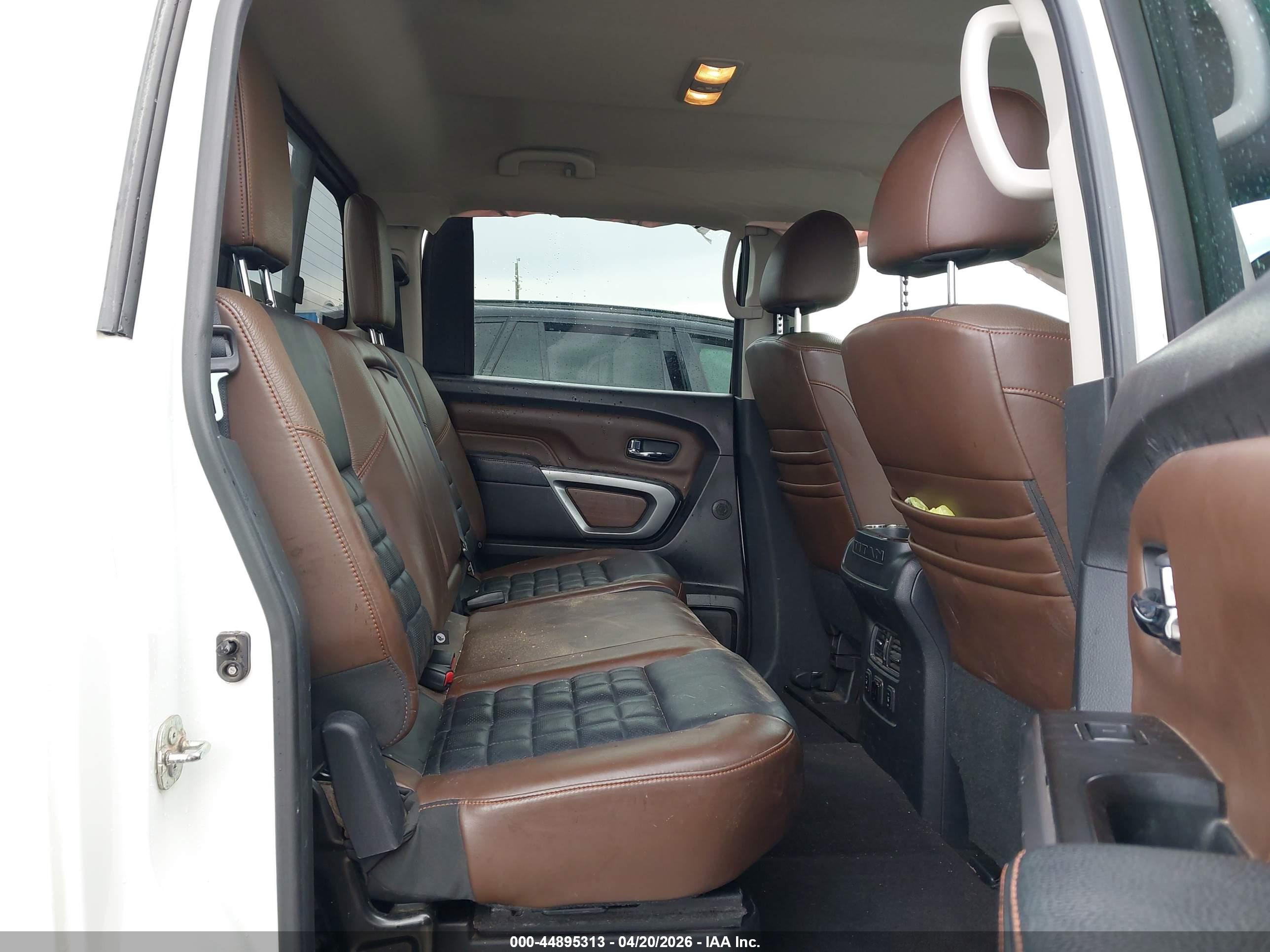 NISSAN TITAN image 8
