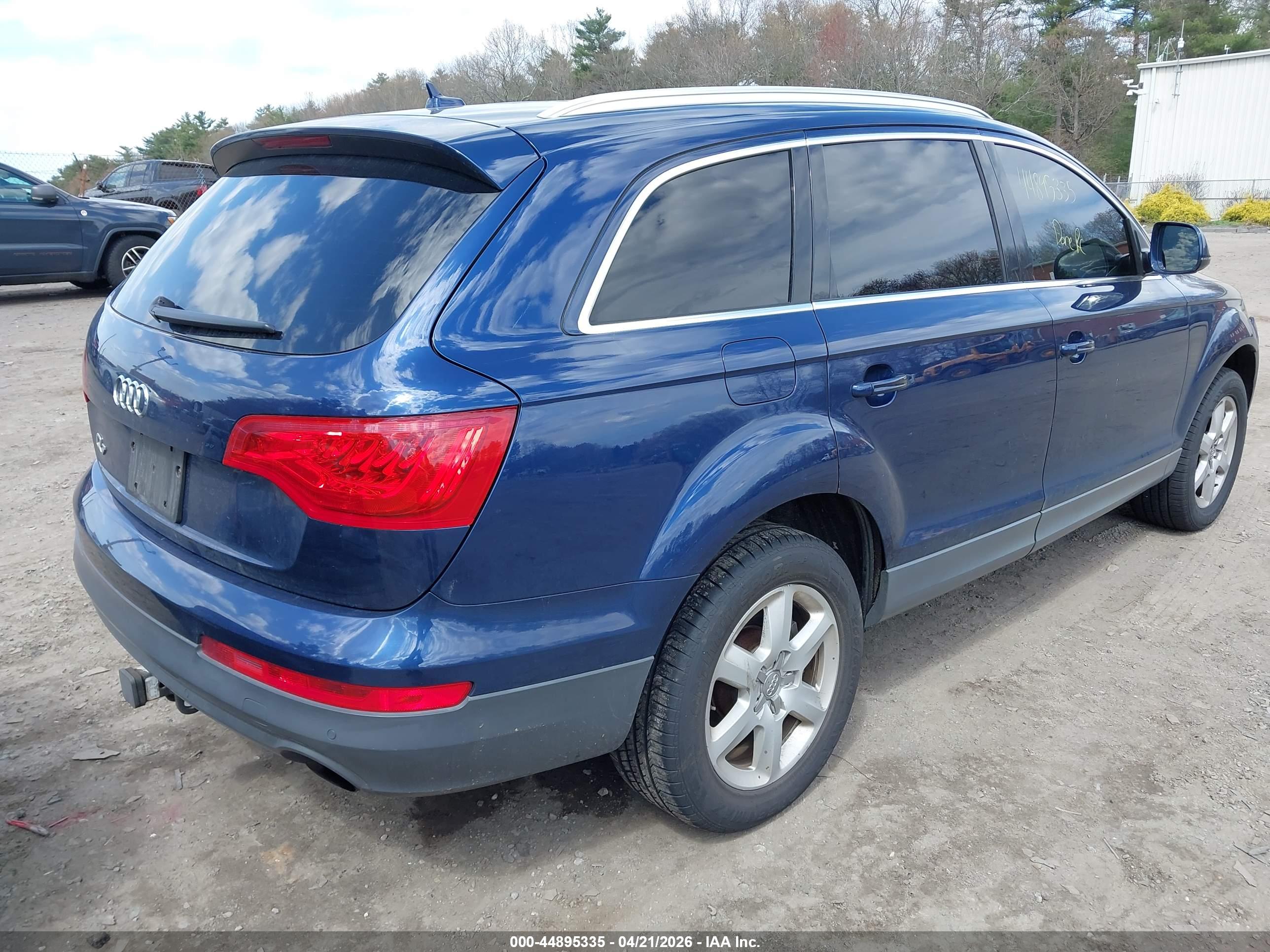 AUDI Q7 image 4