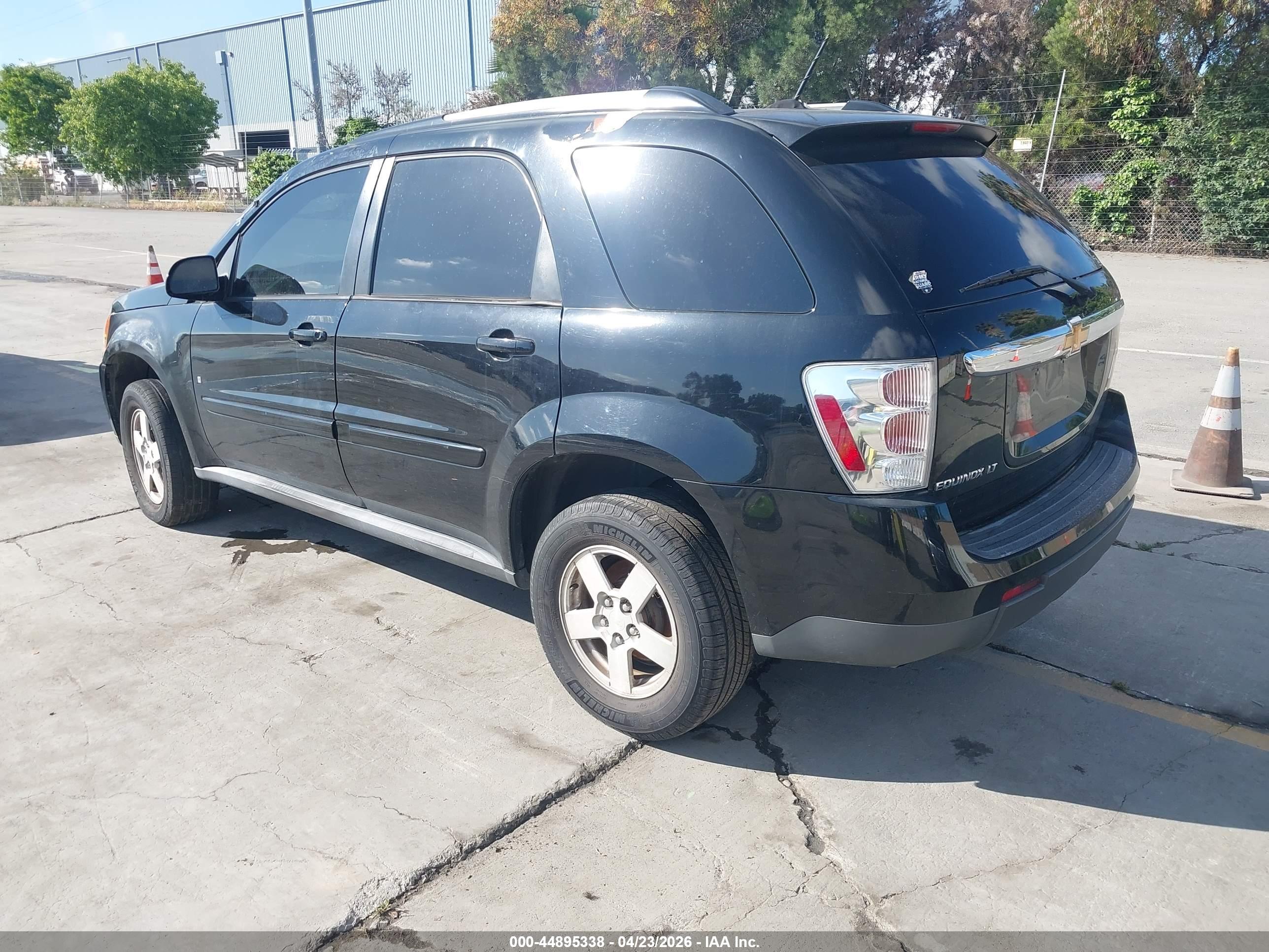 CHEVROLET EQUINOX image 3