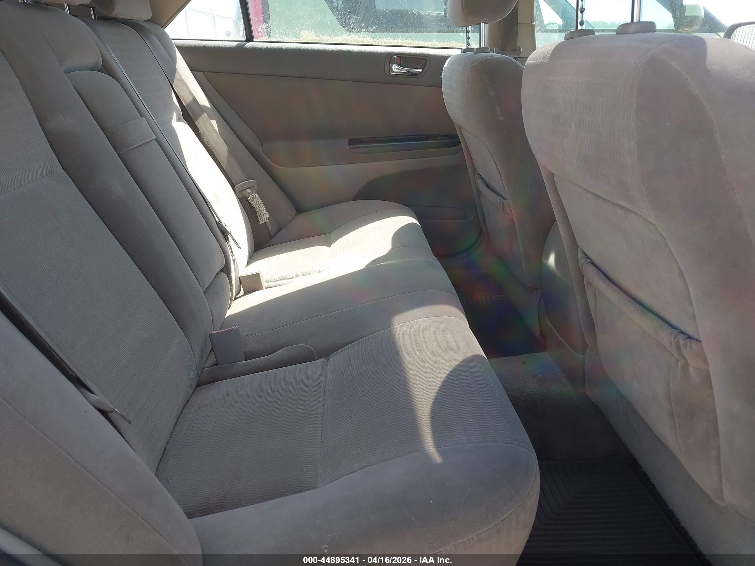 TOYOTA CAMRY image 8