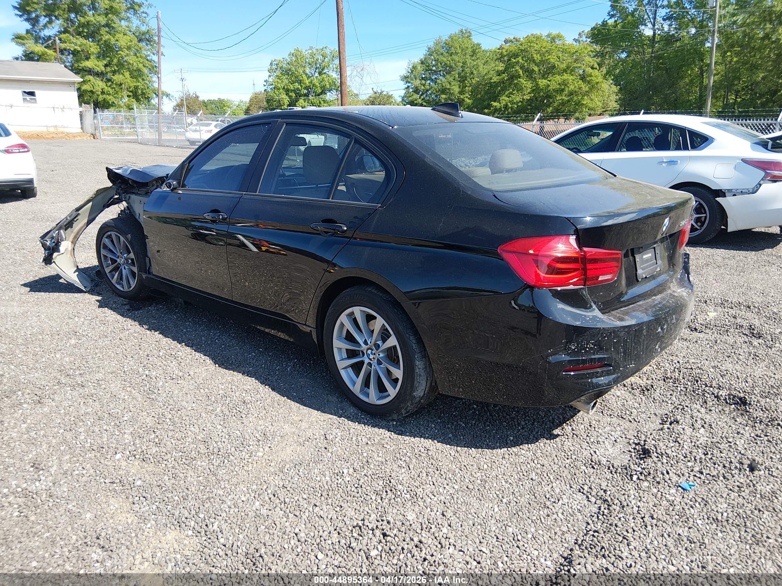 BMW 320I image 3