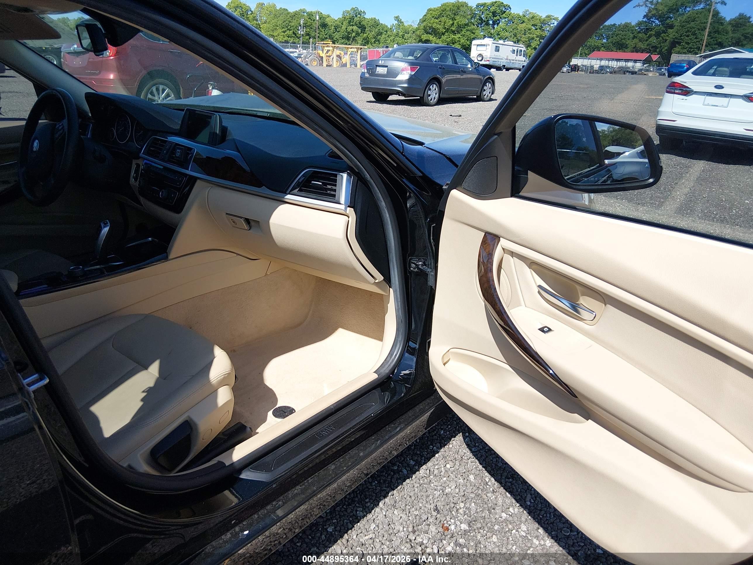 BMW 320I image 5