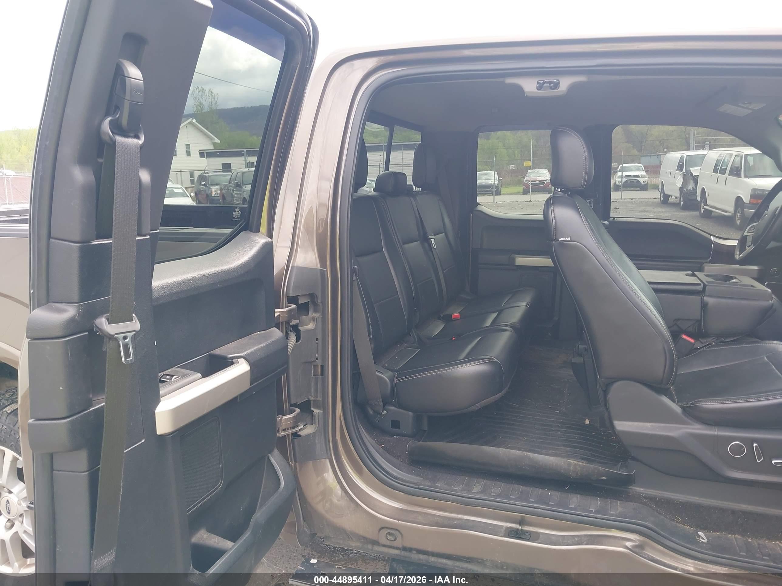 FORD F-150 image 8