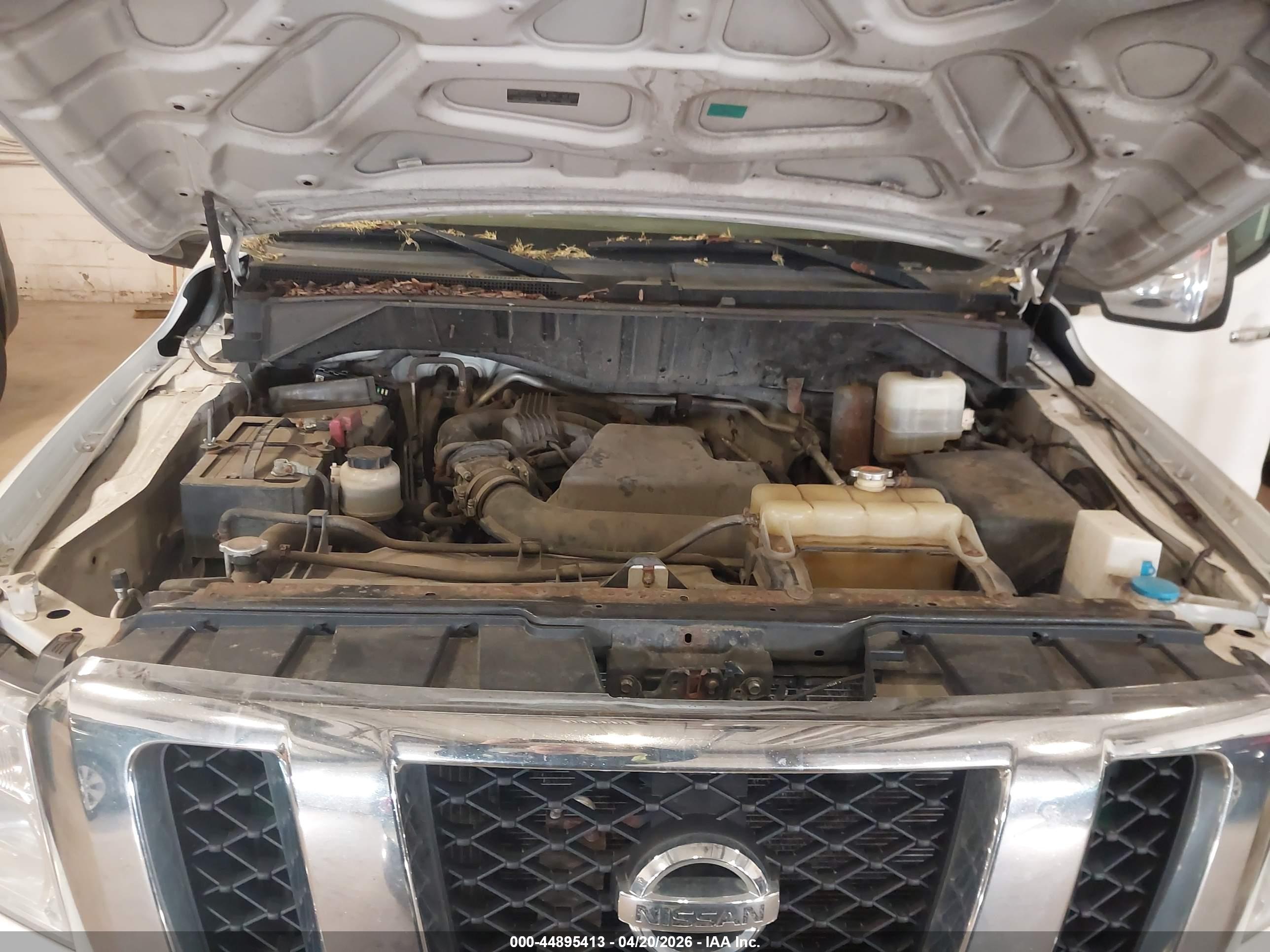 NISSAN NV image 10