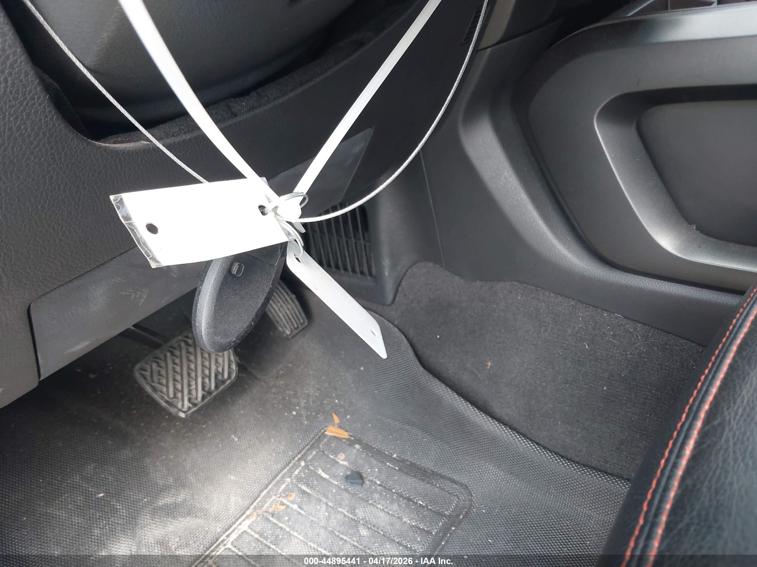 NISSAN TITAN image 11