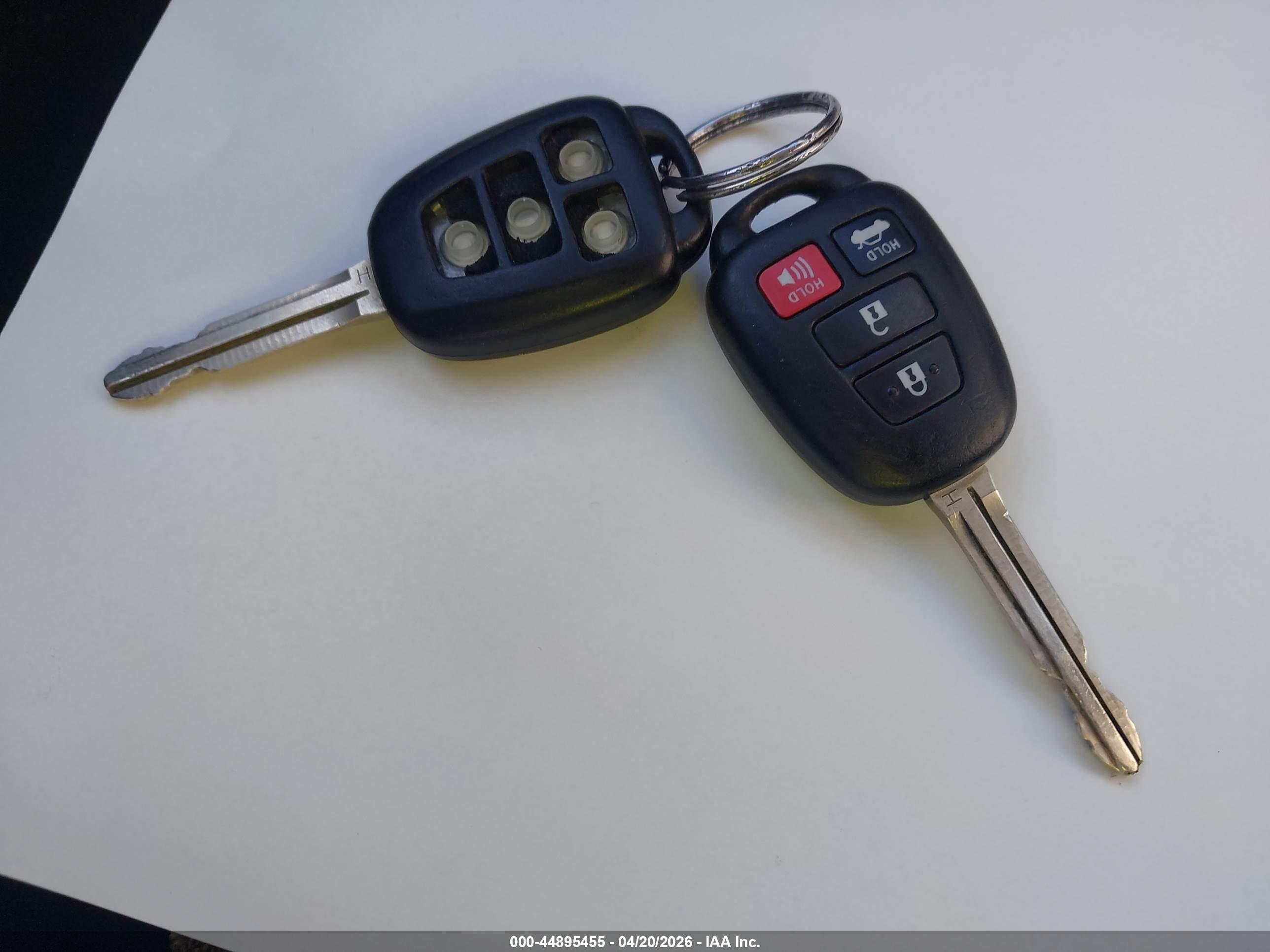 TOYOTA COROLLA image 11