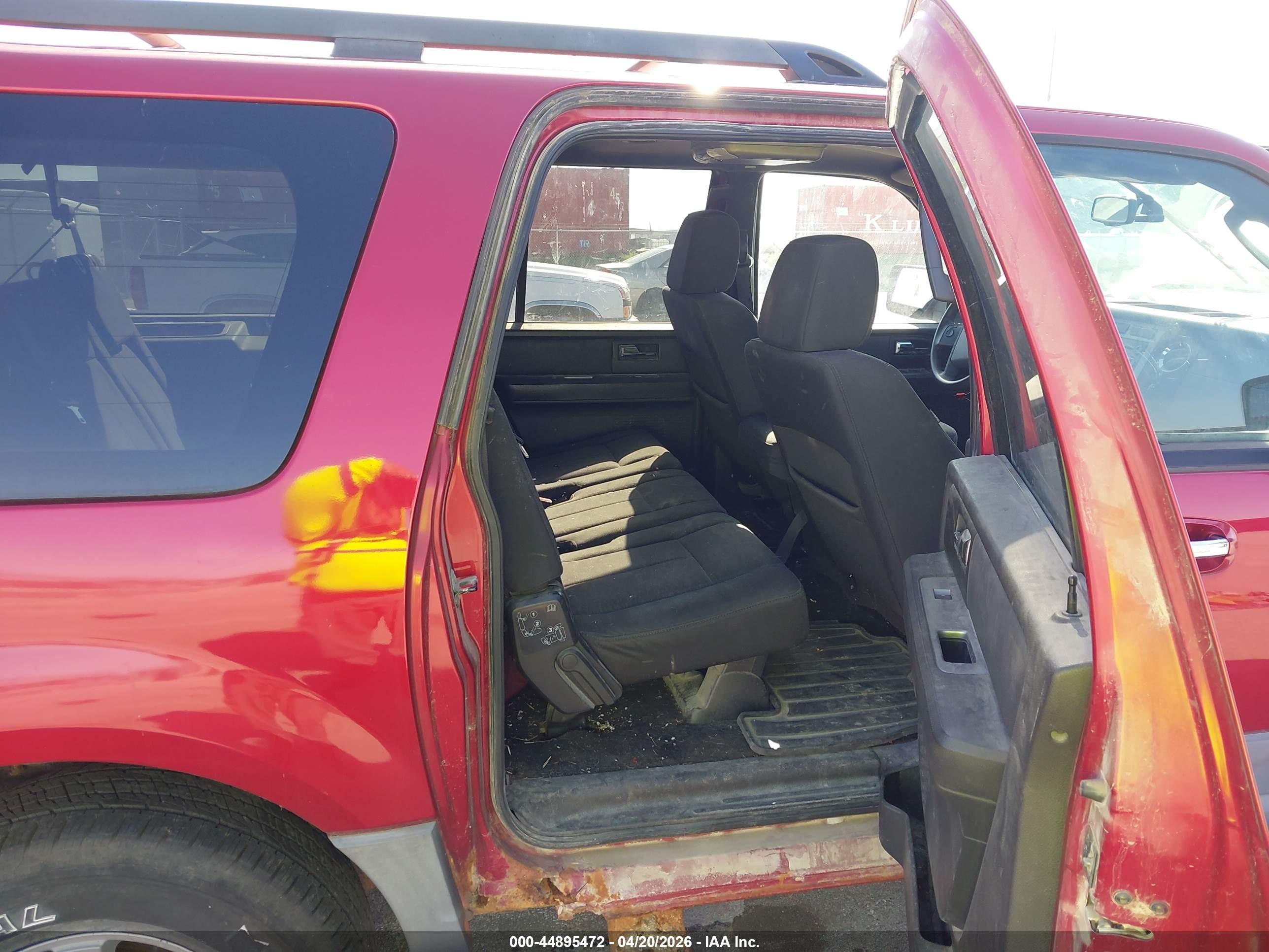 FORD EXPEDITION image 8