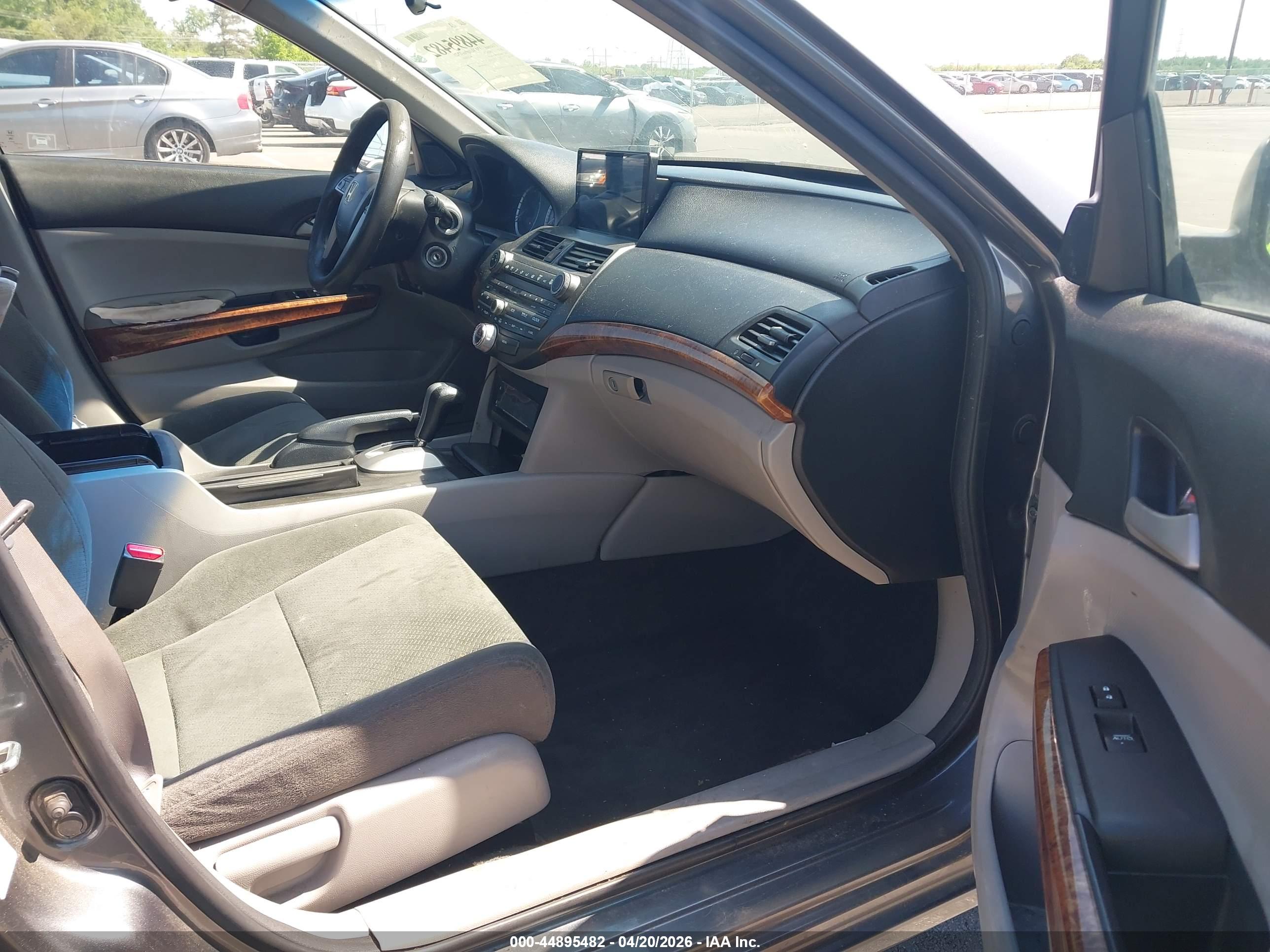 HONDA ACCORD image 5