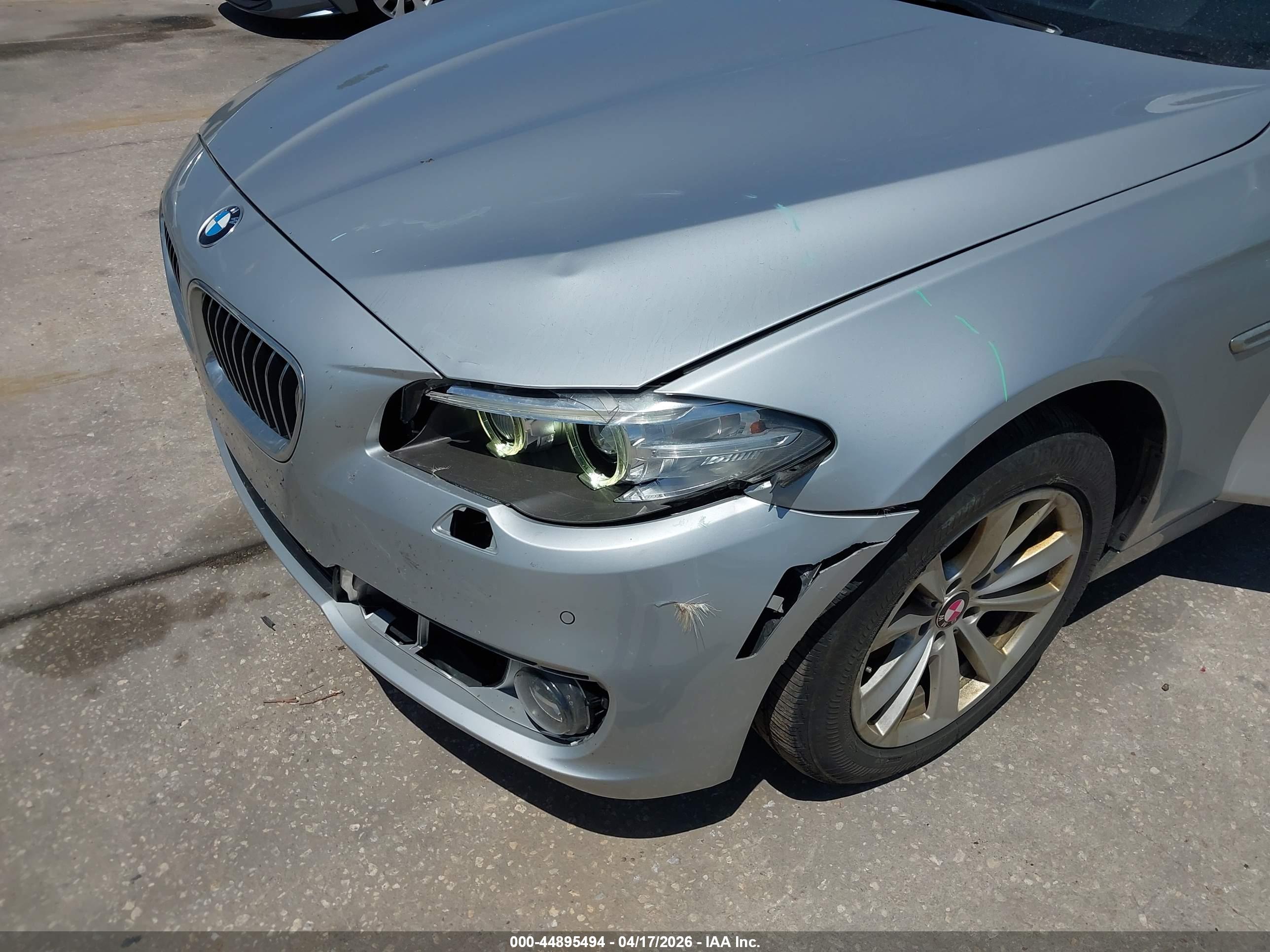 BMW 528I image 6